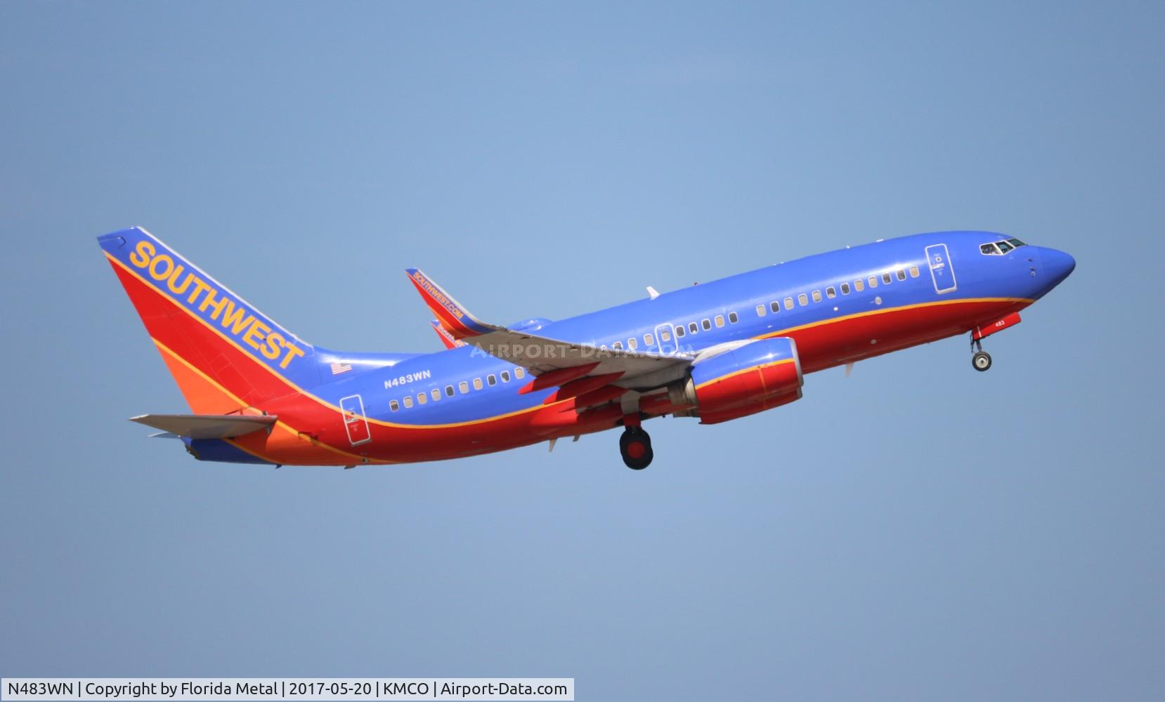 N483WN, 2004 Boeing 737-7H4 C/N 32472, MCO 2017
