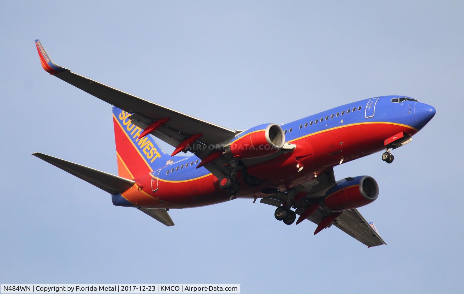 N484WN, 2004 Boeing 737-7H4 C/N 33841, MCO 2017