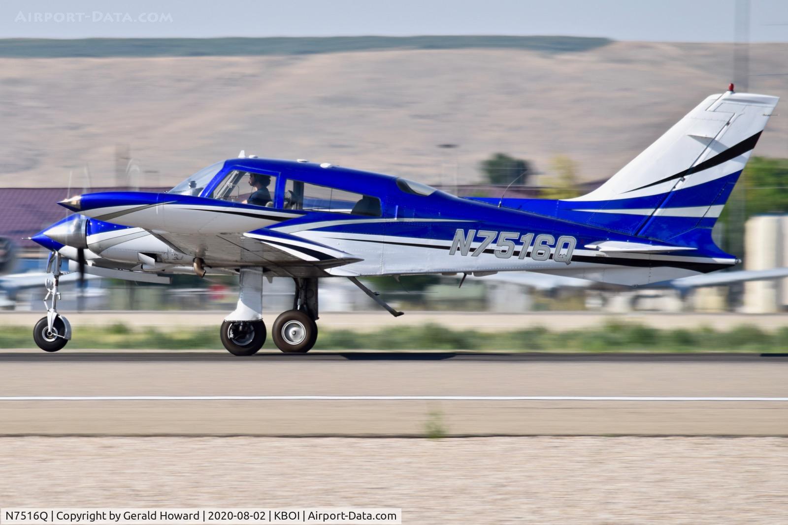 N7516Q, 1972 Cessna T310Q C/N 310Q0530, Take off on 10L.