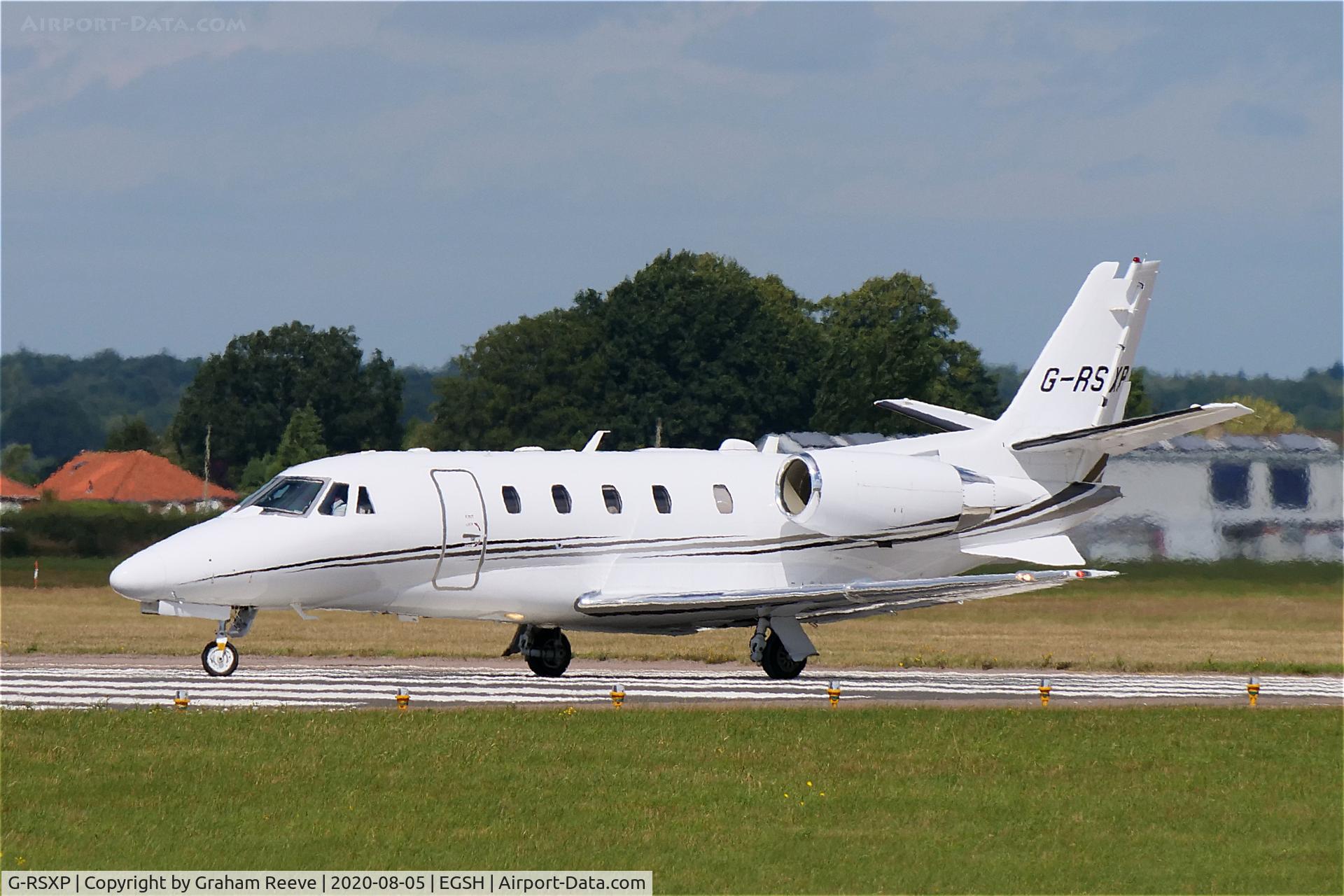 G-RSXP, 2015 Cessna 560XL Citation XLS C/N 560-6198, Departing from Norwich.