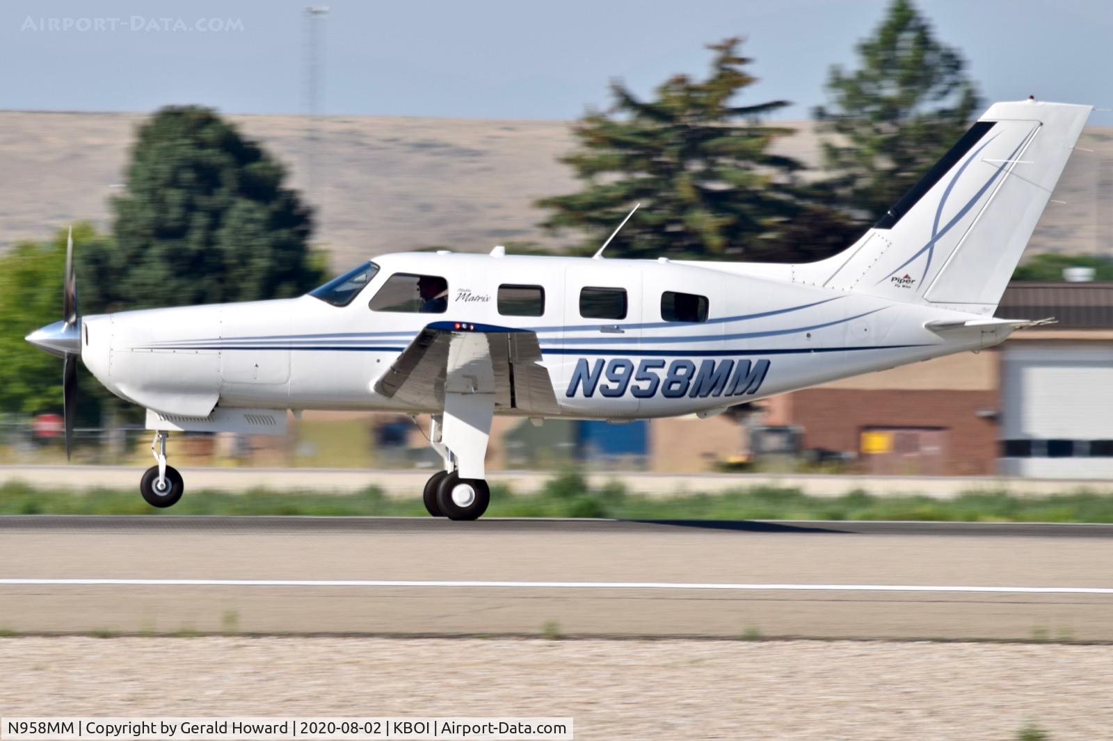 N958MM, 2008 Piper PA-46R-350T Malibu Matrix C/N 4692058, Take off run on 10L.