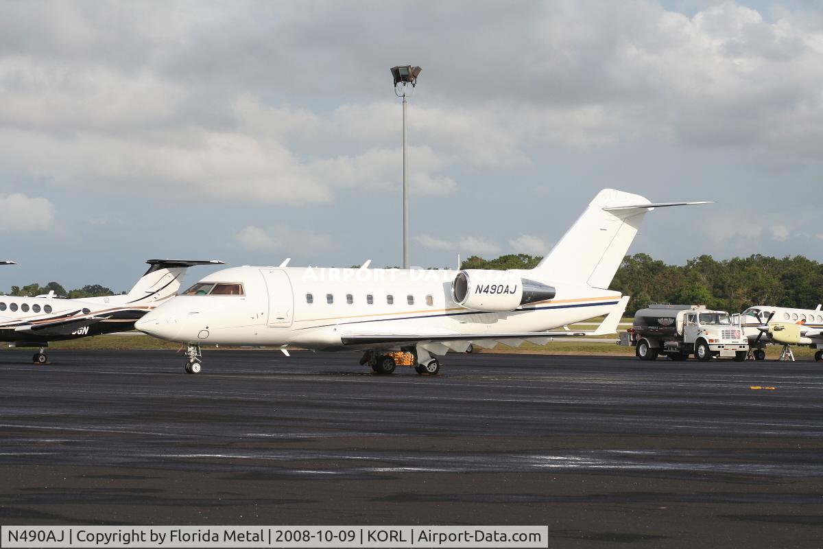 N490AJ, 2001 Bombardier Challenger 604 (CL-600-2B16) C/N 5489, NBAA 2008