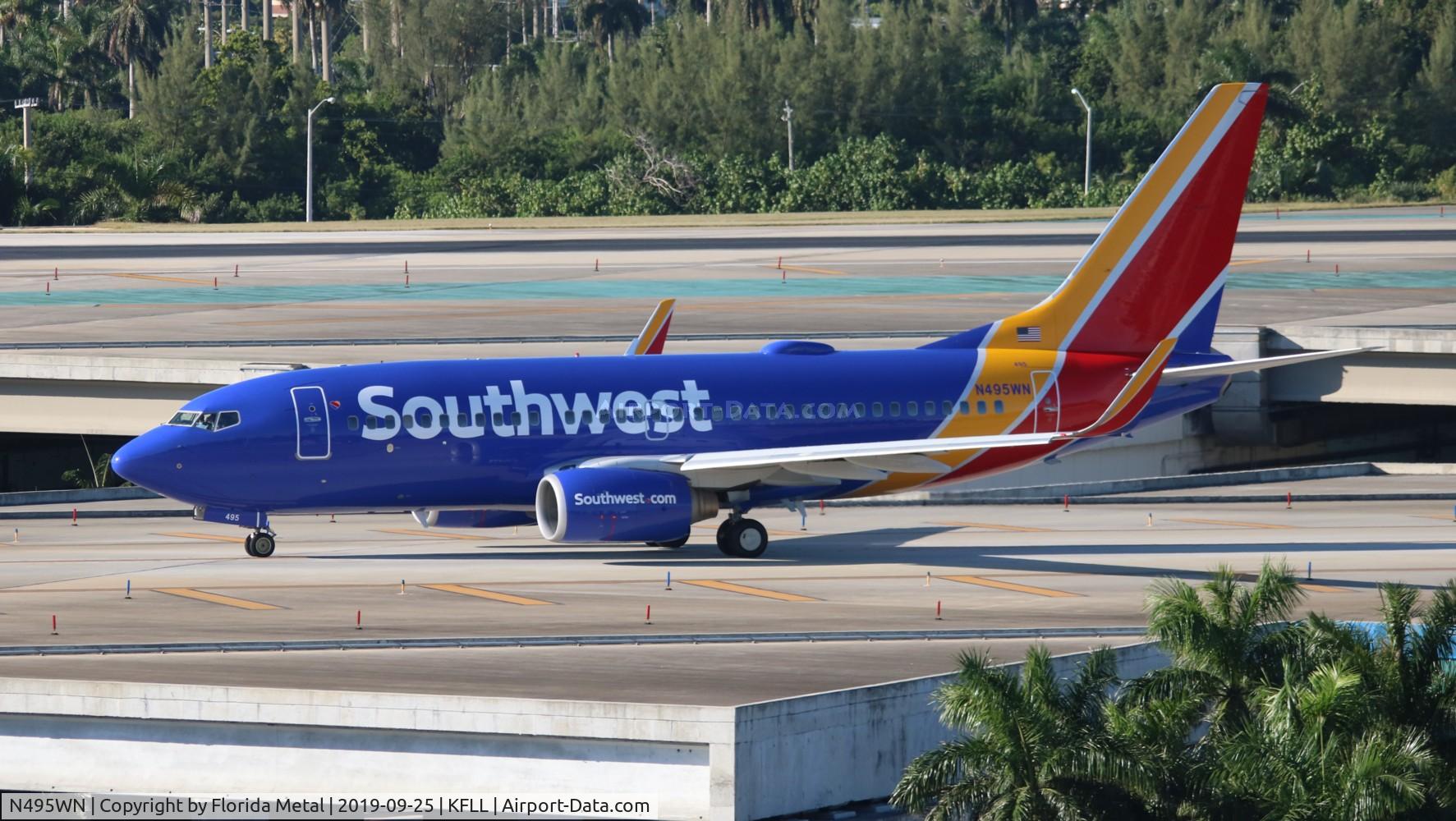N495WN, 2004 Boeing 737-7H4 C/N 33869, FLL 2019