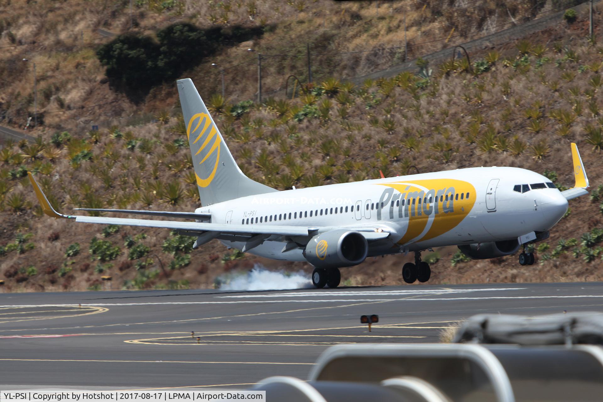 YL-PSI, 1999 Boeing 737-8K5 C/N 27983, Smokey touchdown