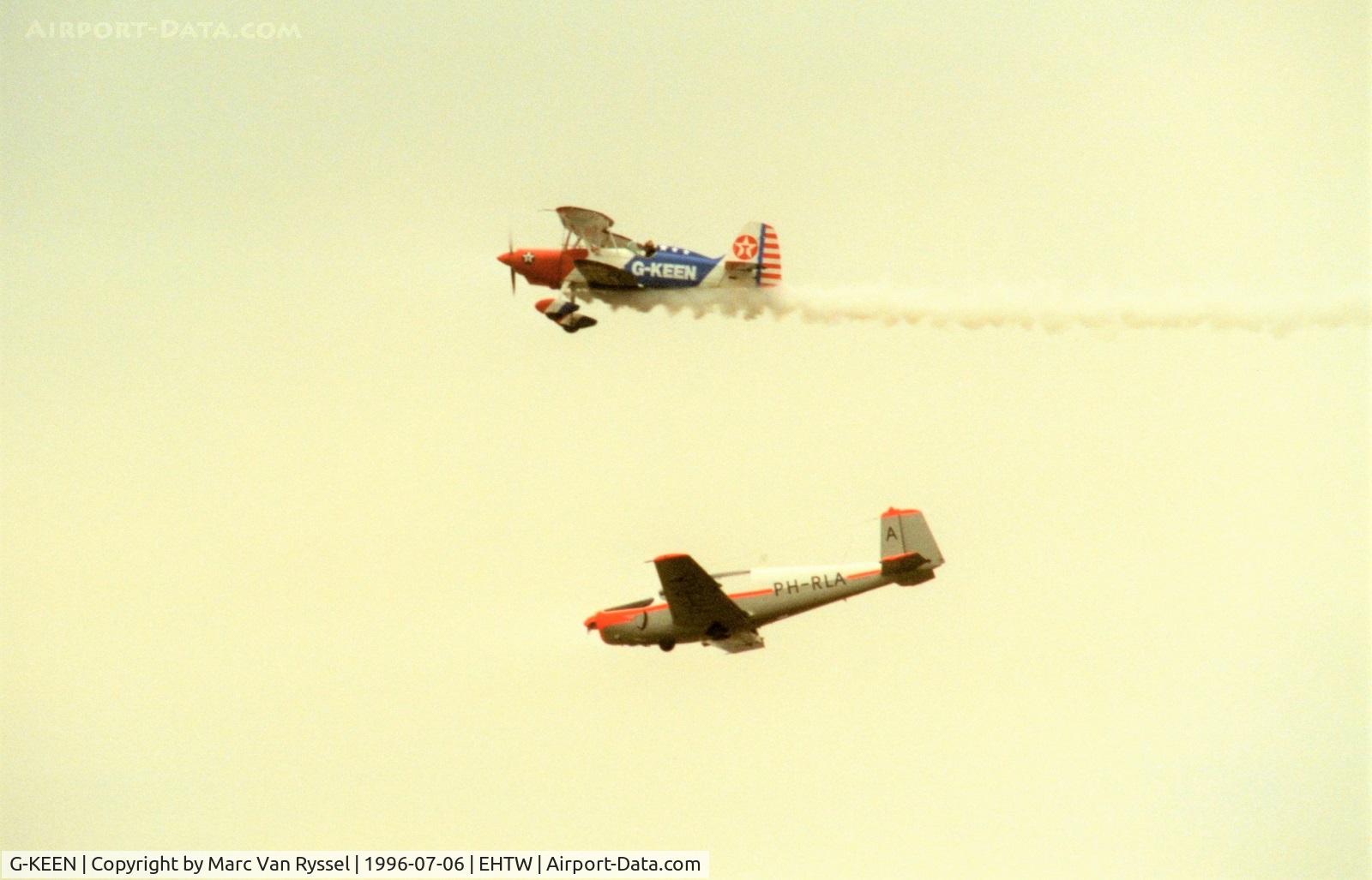 G-KEEN, 1971 Stolp SA-300 Starduster Too C/N 800, G-KEEN at Twente Airshow 1996.