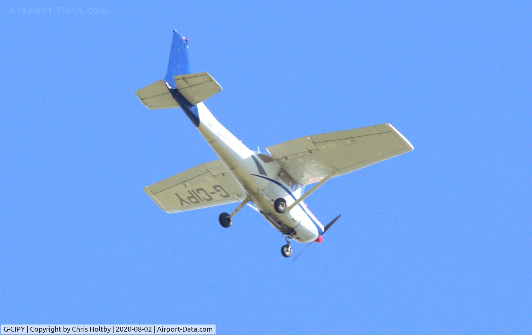 G-CIPY, 1980 Reims F152 C/N 1742, Over Potters Bar, Herts from its base at Elstree