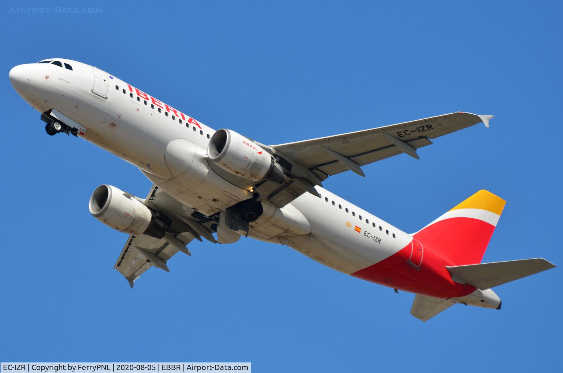 EC-IZR, 2004 Airbus A320-214 C/N 2242, Iberia A320 heading for MAD