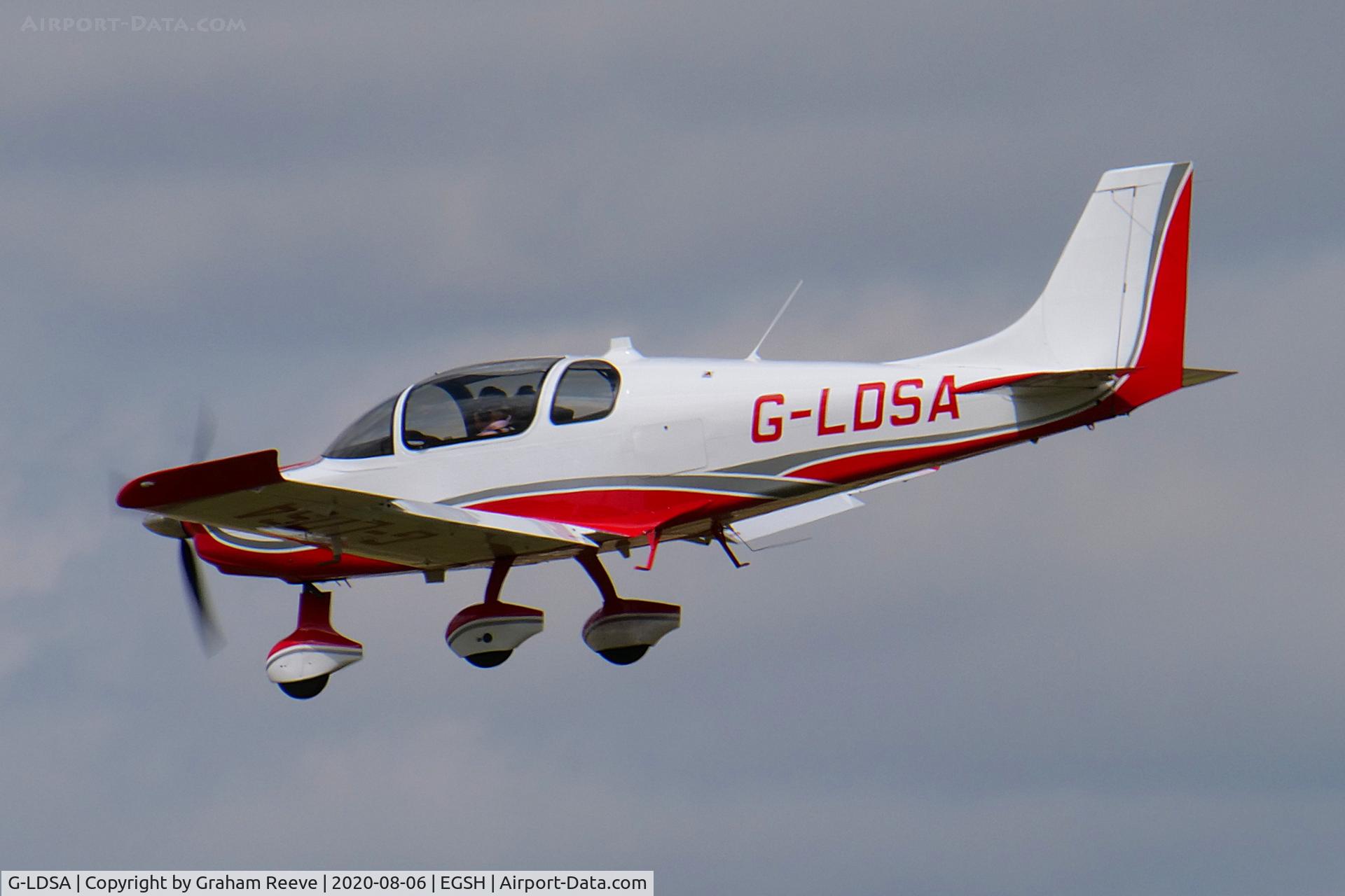 G-LDSA, 2016 The Airplane Factory Sling 4 C/N LAA 400-15412, Landing at Norwich.