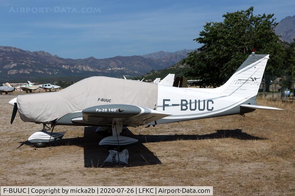 F-BUUC, Piper PA-28-140 Cherokee C/N 28-7325567, Parked