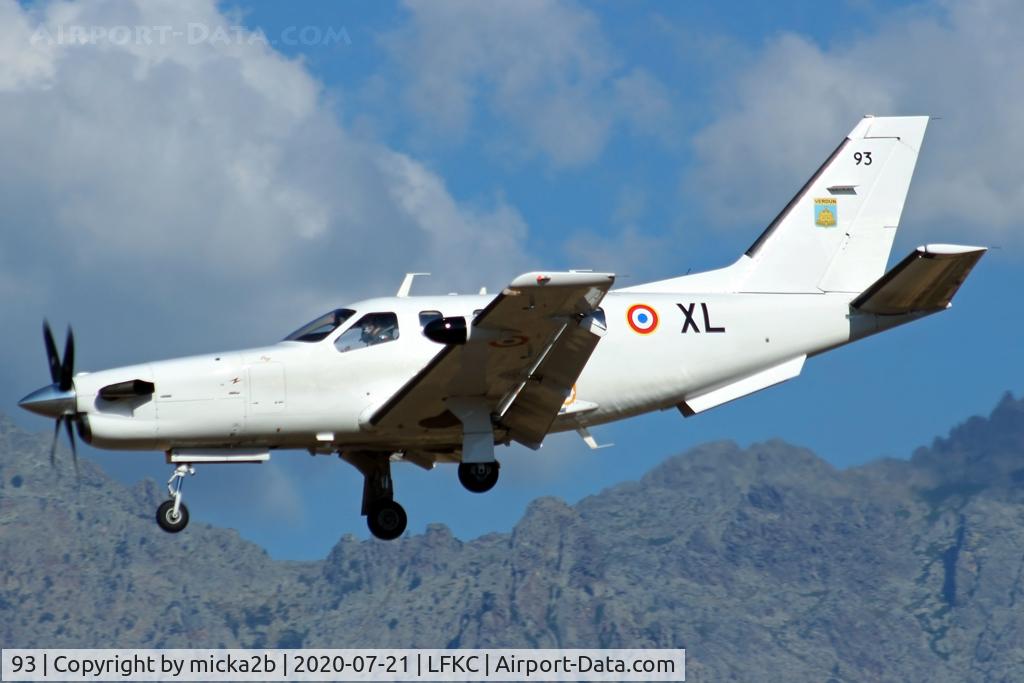 93, Socata TBM-700A C/N 93, Landing