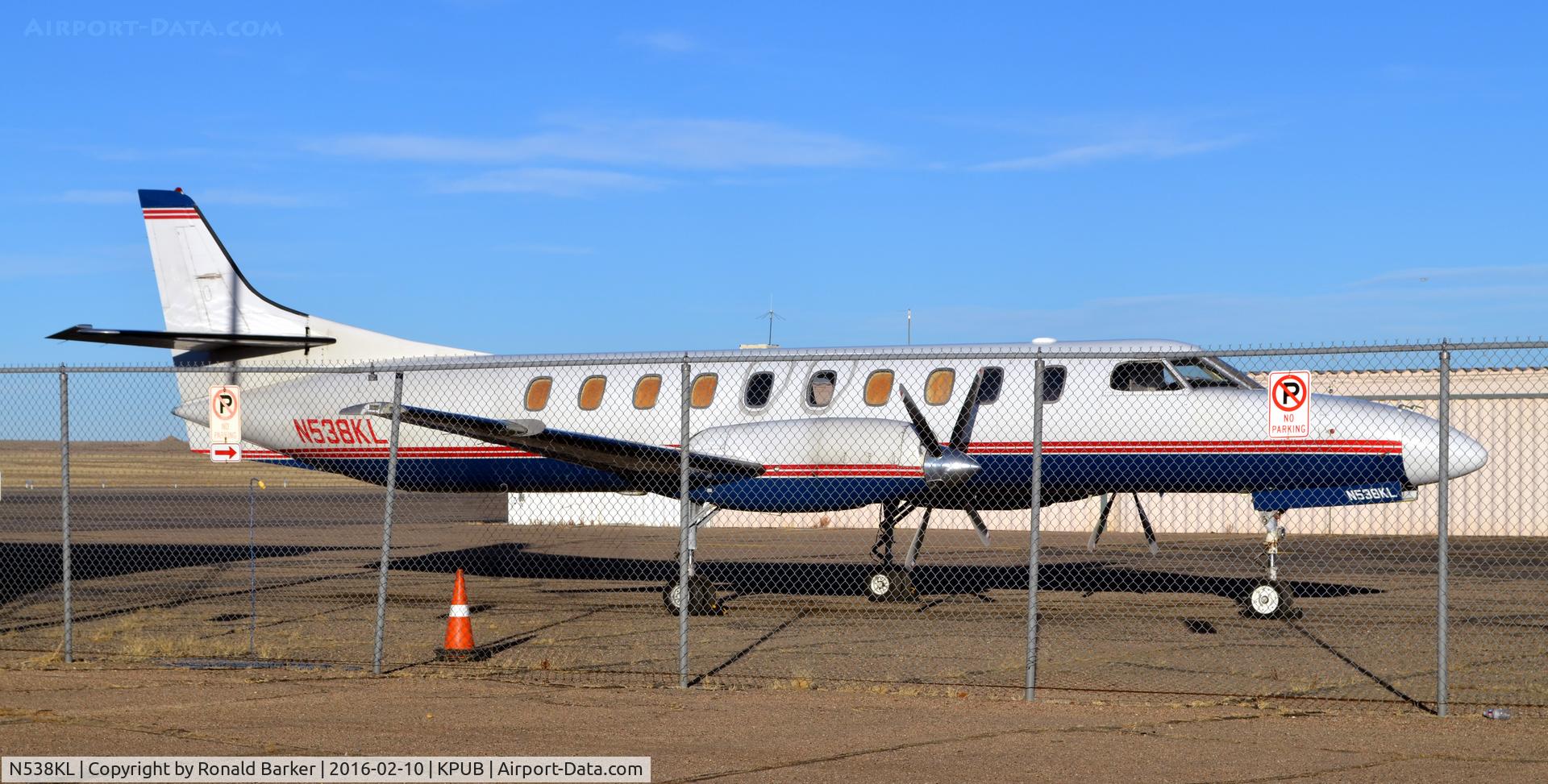 N538KL, Fairchild SA-227AC Metro III C/N AC-538, Parked Pueblo