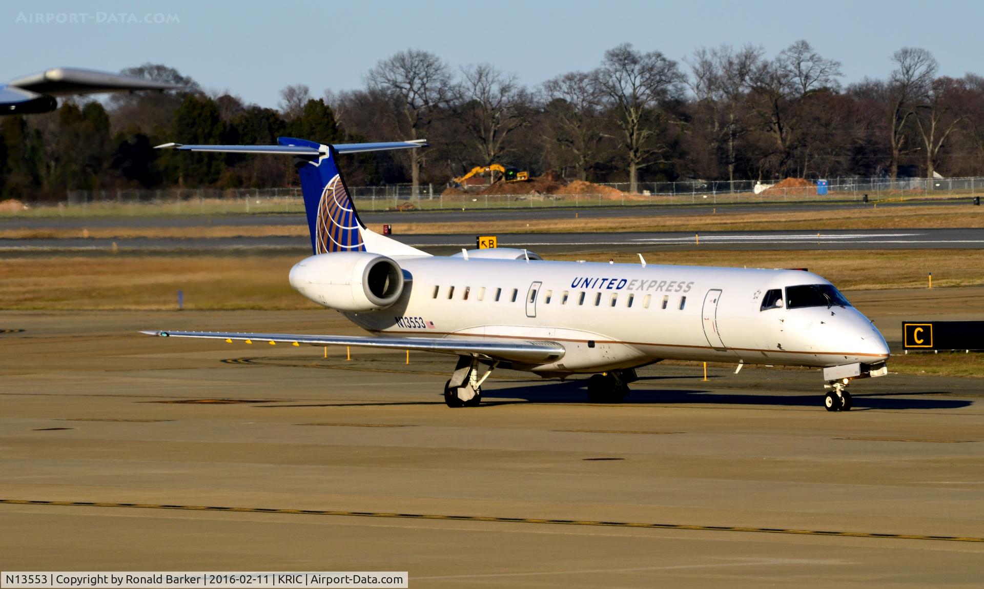 N13553, 2002 Embraer ERJ-145LR (EMB-145LR) C/N 145585, Taxi Richmond