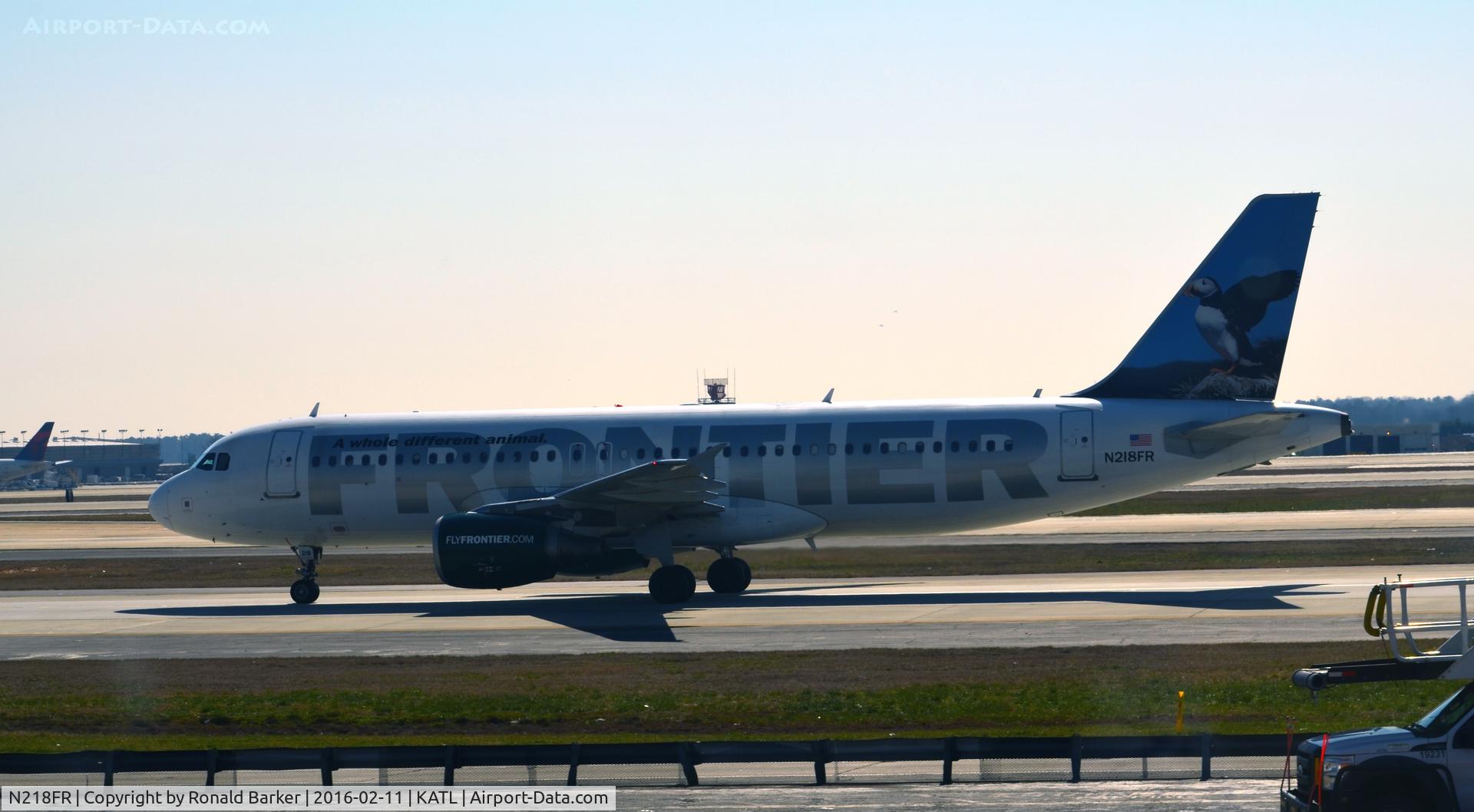 N218FR, 2001 Airbus A320-214 C/N 1615, Taxi Atlanta