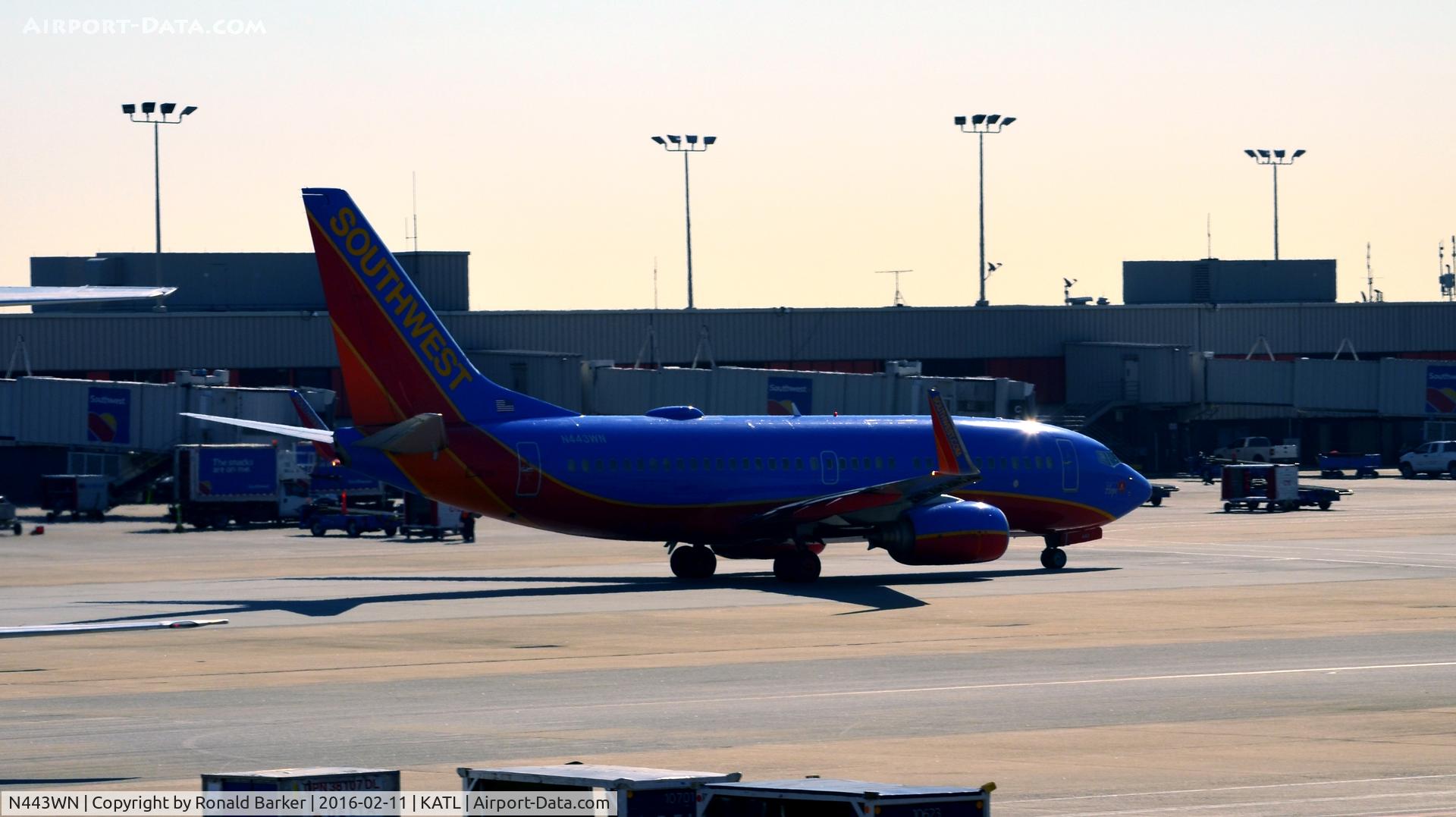 N443WN, 2003 Boeing 737-7H4 C/N 29838, Taxi Atlanta