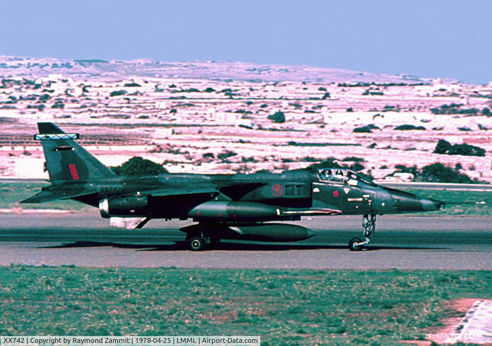 XX742, 1974 Sepecat Jaguar GR.1 C/N S.39, Sepecat Jaguar GR.1 XX742 of 6Sqdn Royal Air Force