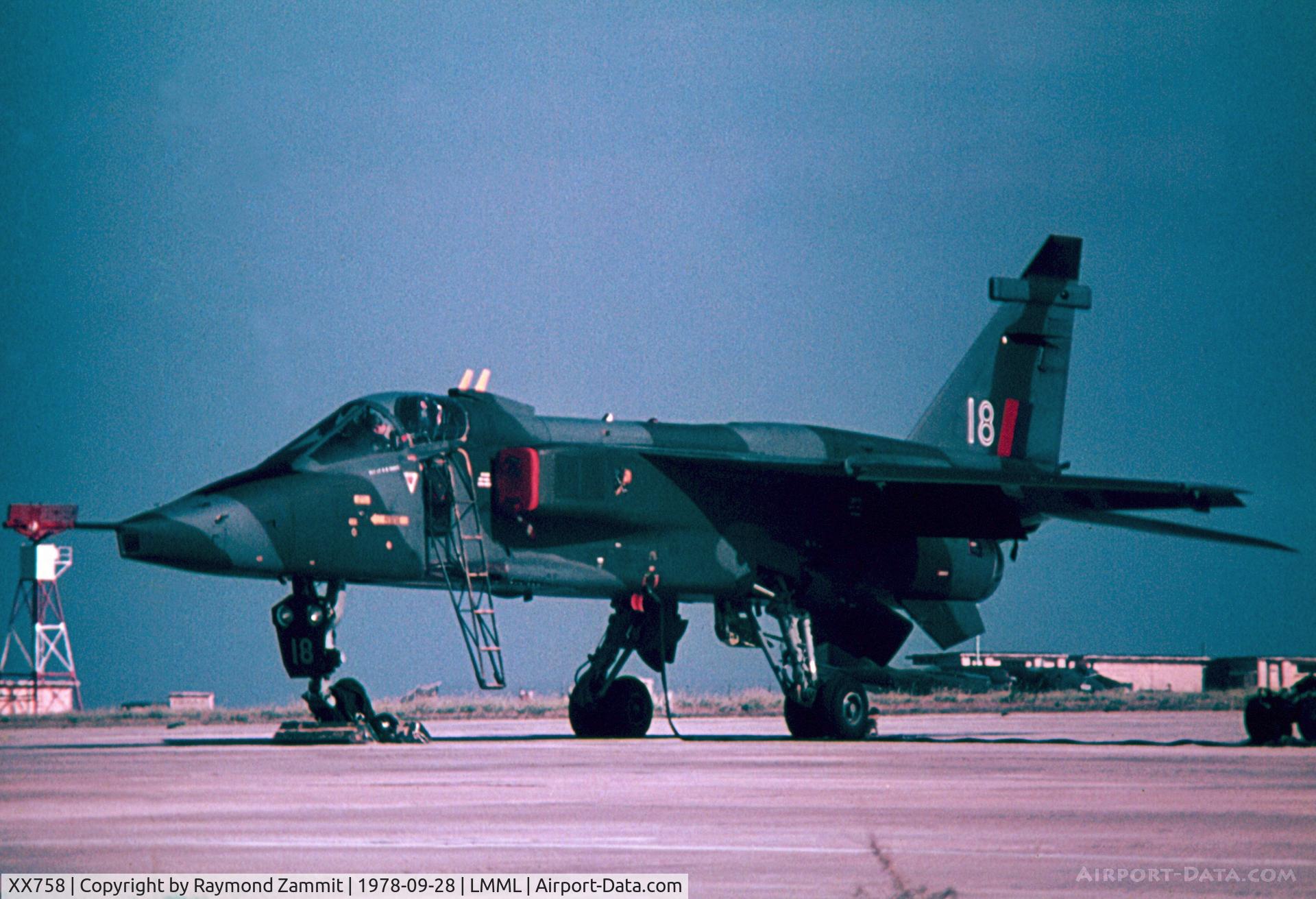 XX758, 1975 Sepecat Jaguar GR.1 C/N S.55, Sepecat Jaguar GR.1 XX758/18 of 226 OCU Royal Air Force