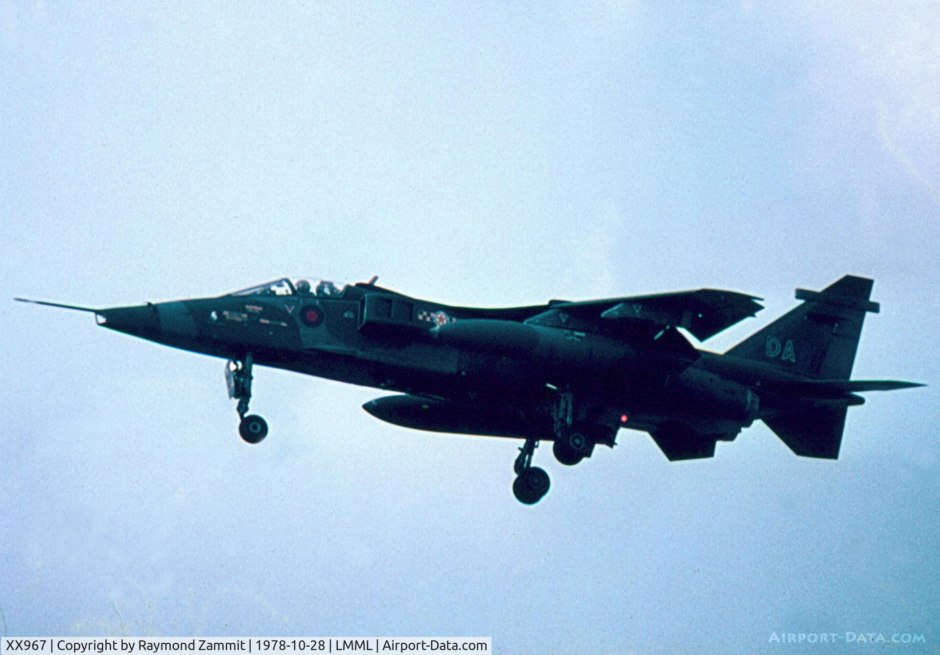 XX967, 1975 Sepecat Jaguar GR.1 C/N S.89, Sepecat Jaguar GR.1 XX967/DA 31Sqdn Royal Air Force