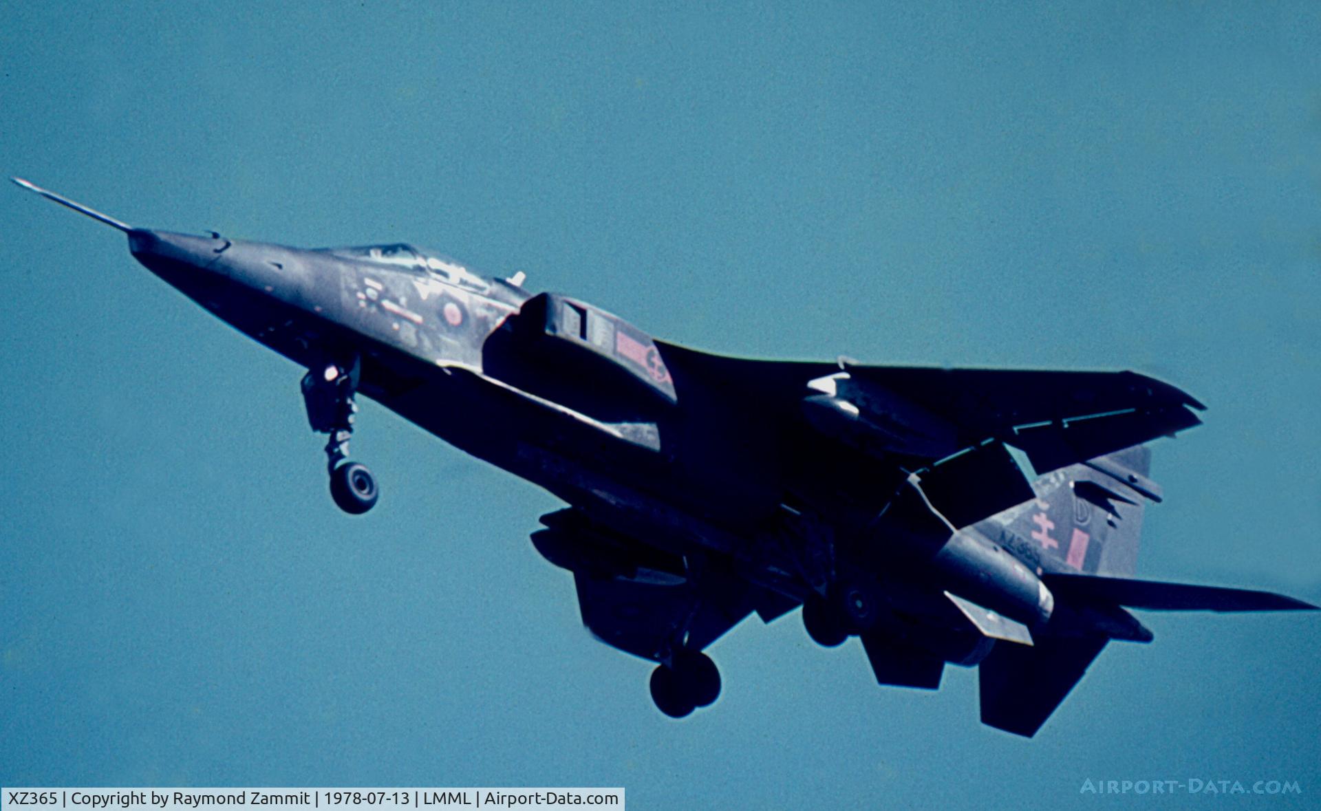XZ365, 1976 Sepecat Jaguar GR.1A C/N S.132, Sepecat Jaguar GR.1A XZ365/D 41 Sqdn RAF