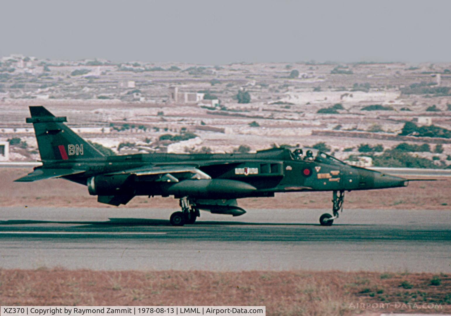 XZ370, 1976 Sepecat Jaguar GR.1 C/N S.137, Sepecat Jaguar GR.1 XZ370/BN 17Sqdn Royal Air Force