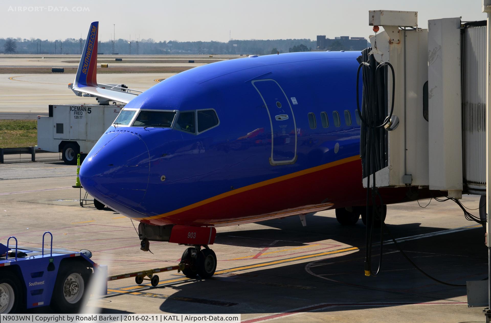 N903WN, 2007 Boeing 737-7H4 C/N 32457, Gate C-2 Atlanta