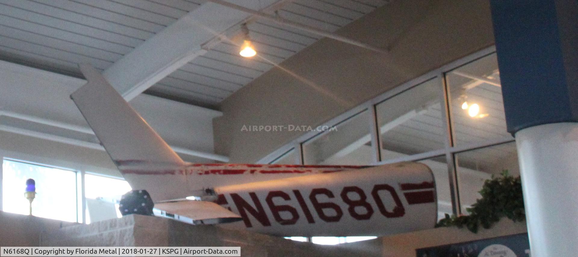 N6168Q, 1981 Cessna 152 C/N 15285180, Cessna 152 tail