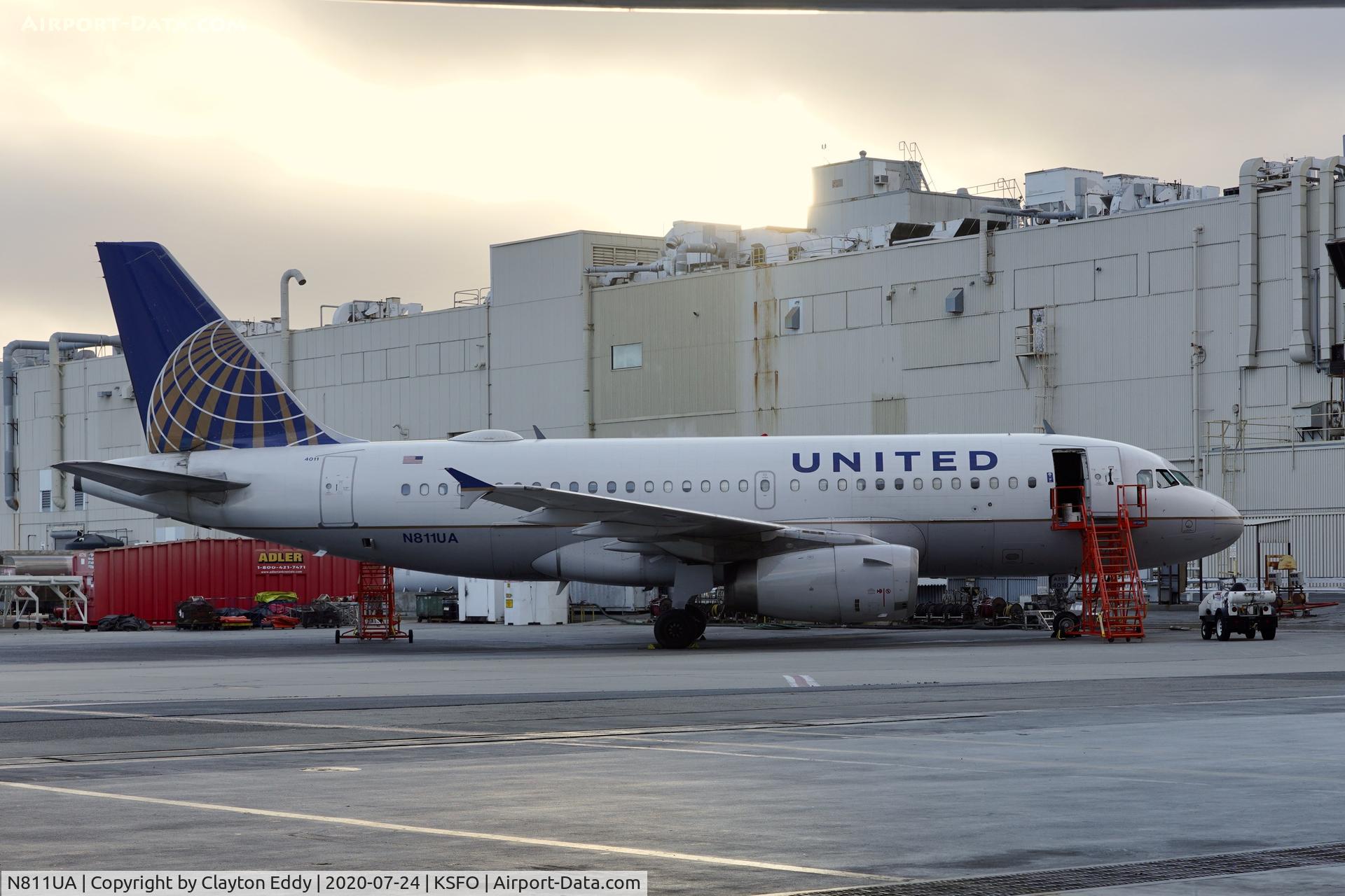 N811UA, 1998 Airbus A319-131 C/N 847, SFO 2020.