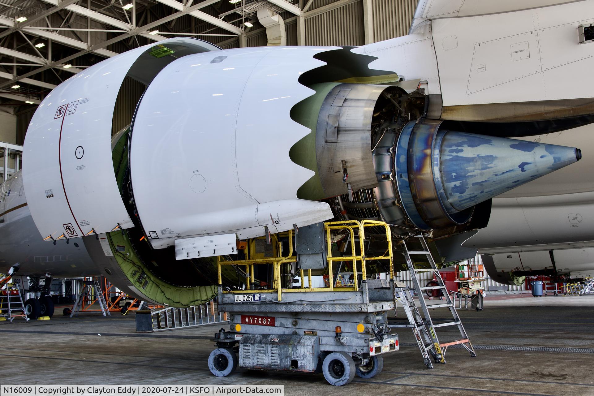 N16009, 2019 Boeing 787-10 Dreamliner Dreamliner C/N 40938, GEnx engine. SFO 2020.