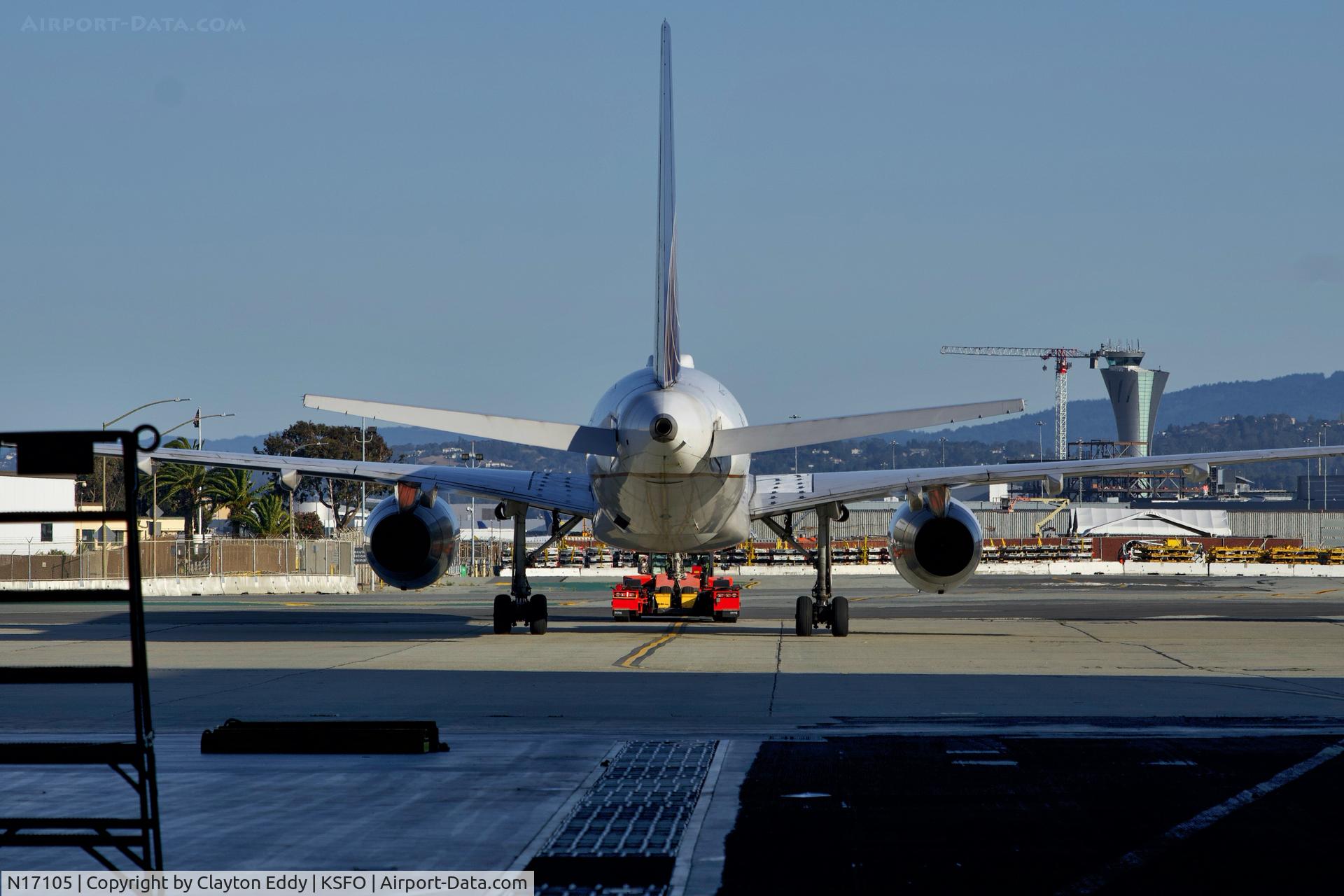 N17105, 1994 Boeing 757-224 C/N 27295, SFO 2020.