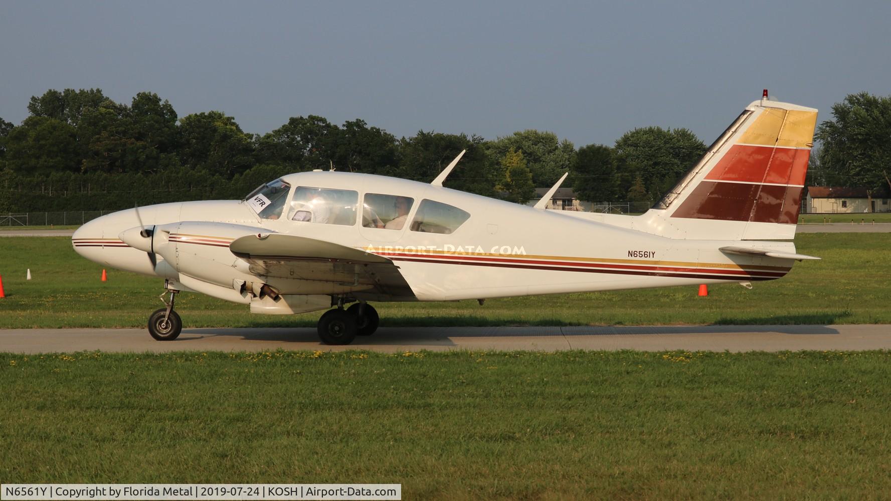 N6561Y, 1968 Piper PA-23-250 C/N 27-3858, PA-23-250