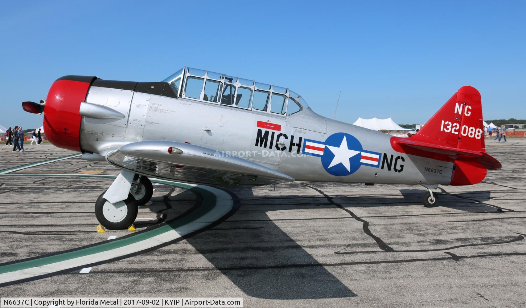 N6637C, North American AT-6B Texan C/N 91072, AT-6B