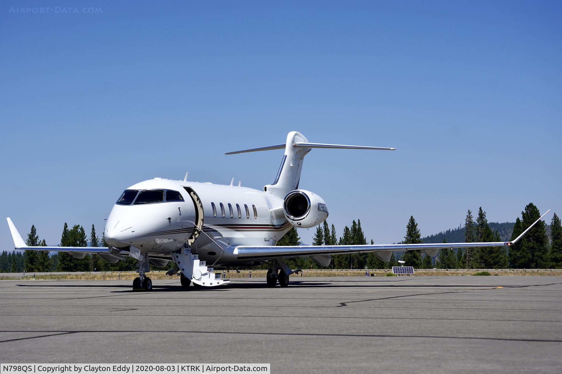 N798QS, 2016 Bombardier Challenger 350 (BD-100-1A10) C/N 20655, Truckee airport California 2020.