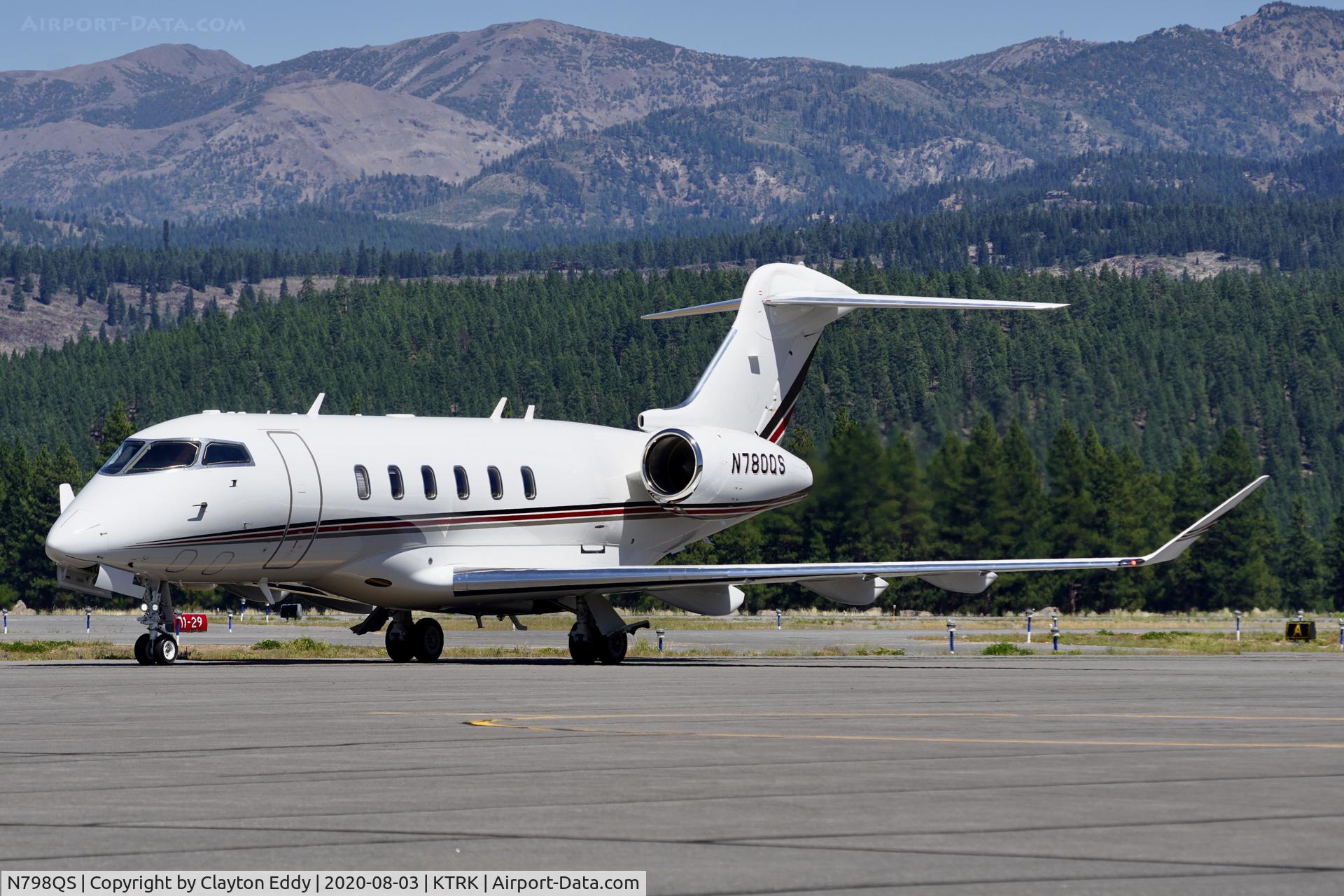 N798QS, 2016 Bombardier Challenger 350 (BD-100-1A10) C/N 20655, Truckee airport California 2020.