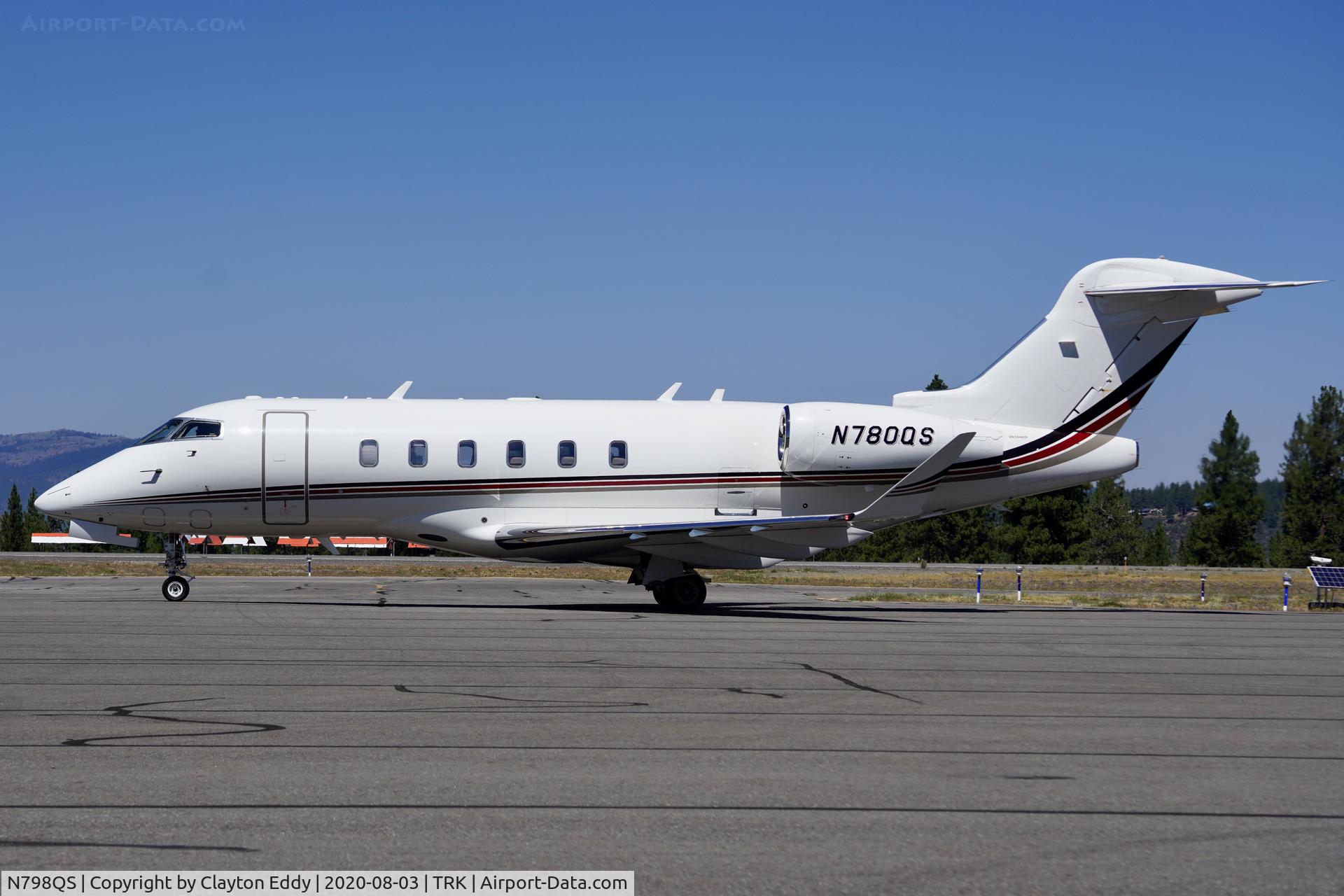 N798QS, 2016 Bombardier Challenger 350 (BD-100-1A10) C/N 20655, Truckee airport California 2020.