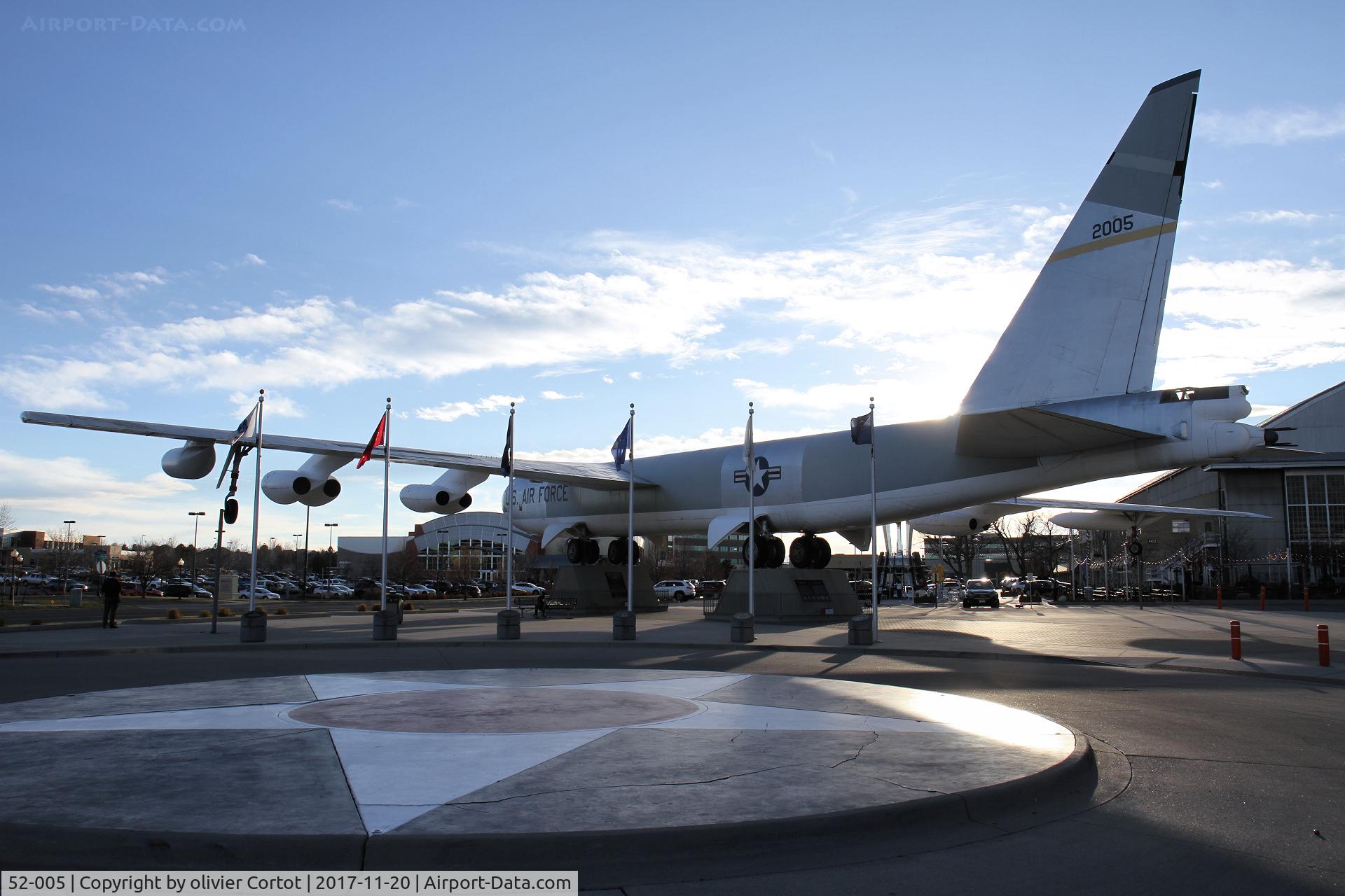52-005, 1952 Boeing GB-52B Stratofortress C/N 16495, nov 2017