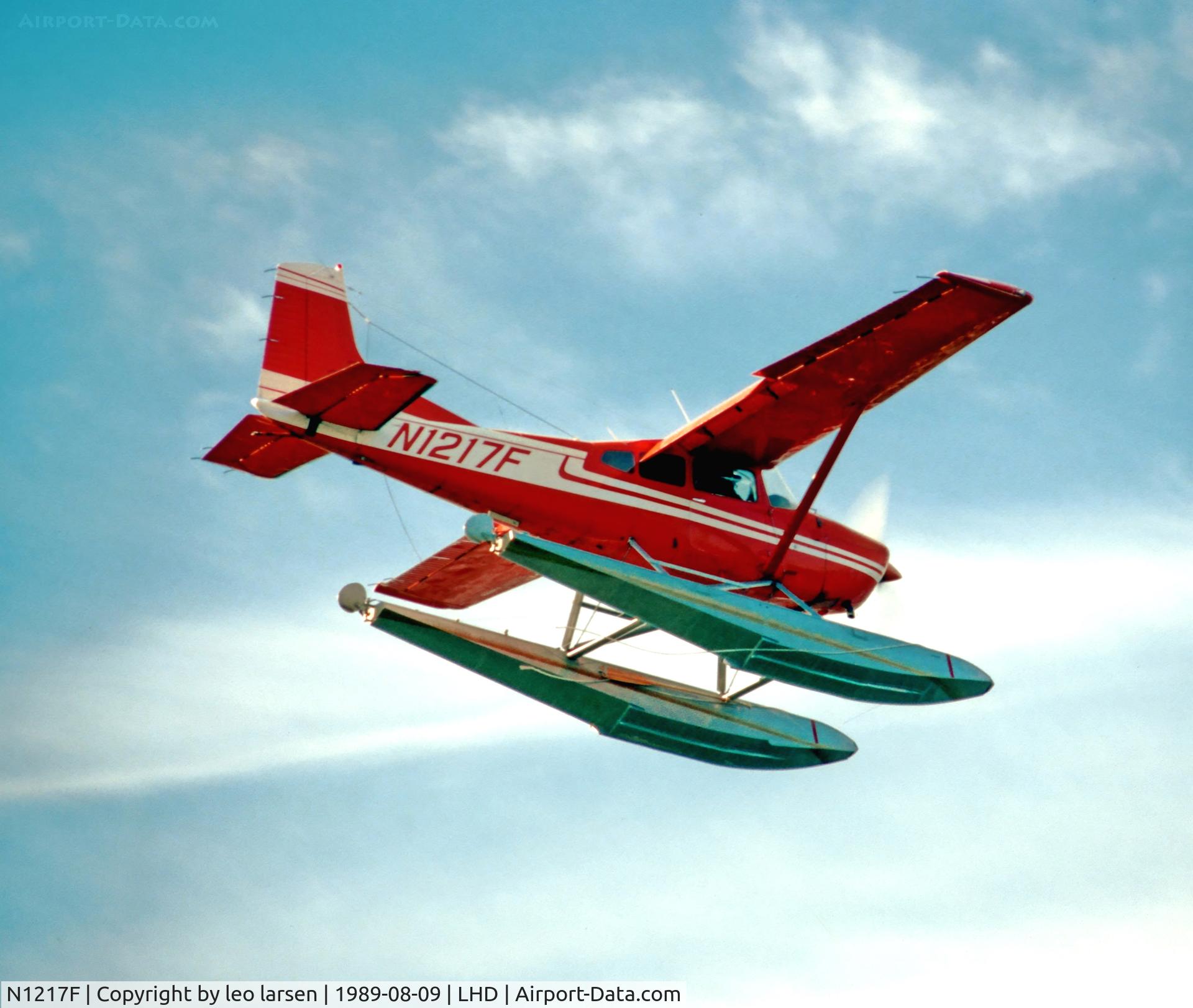 N1217F, 1975 Cessna A185F Skywagon 185 C/N 18502779, Lake Hood Air Harbour 9.8.1989