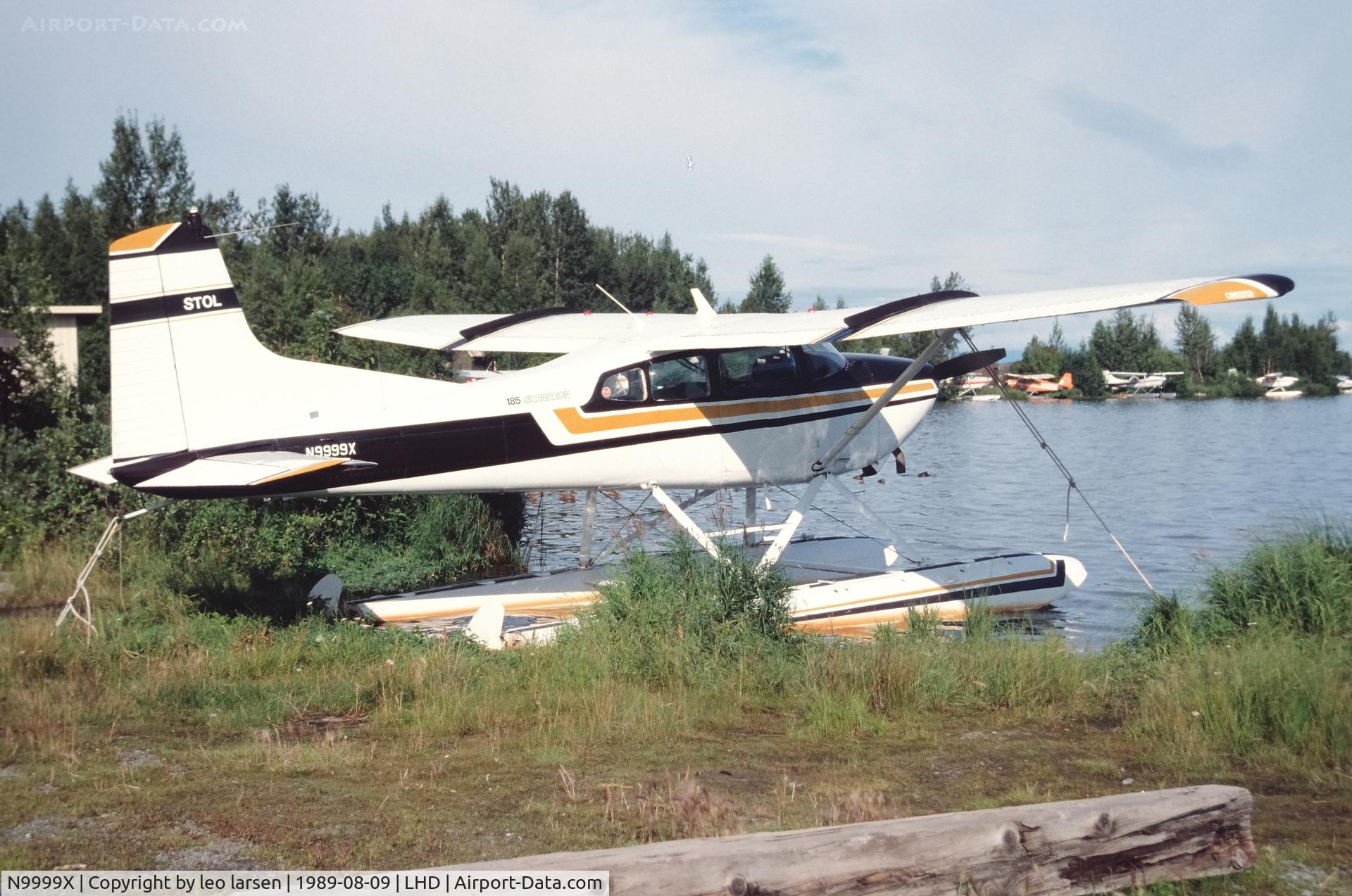 N9999X, 1961 Cessna 185 Skywagon C/N 185-0199, Lake Hood Air Harbour 9.8.1989