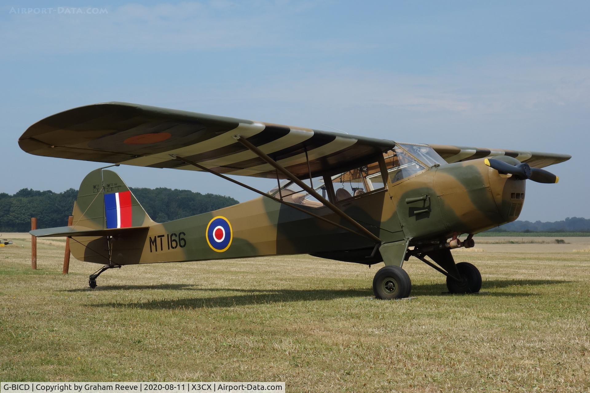 G-BICD, 1951 Taylorcraft G Auster 4 C/N 735, Parked at Northrepps.