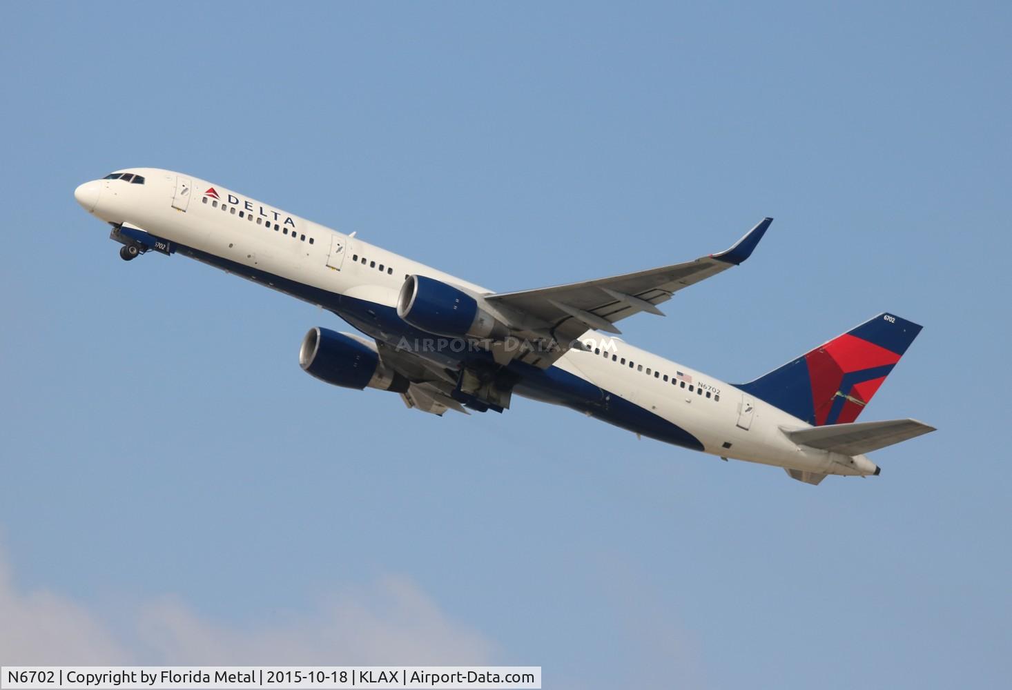 N6702, 1999 Boeing 757-232 C/N 30188, DAL 757-200