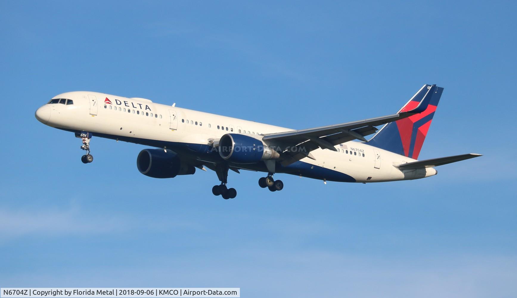 N6704Z, 2000 Boeing 757-232 C/N 30396, DAL 757-200