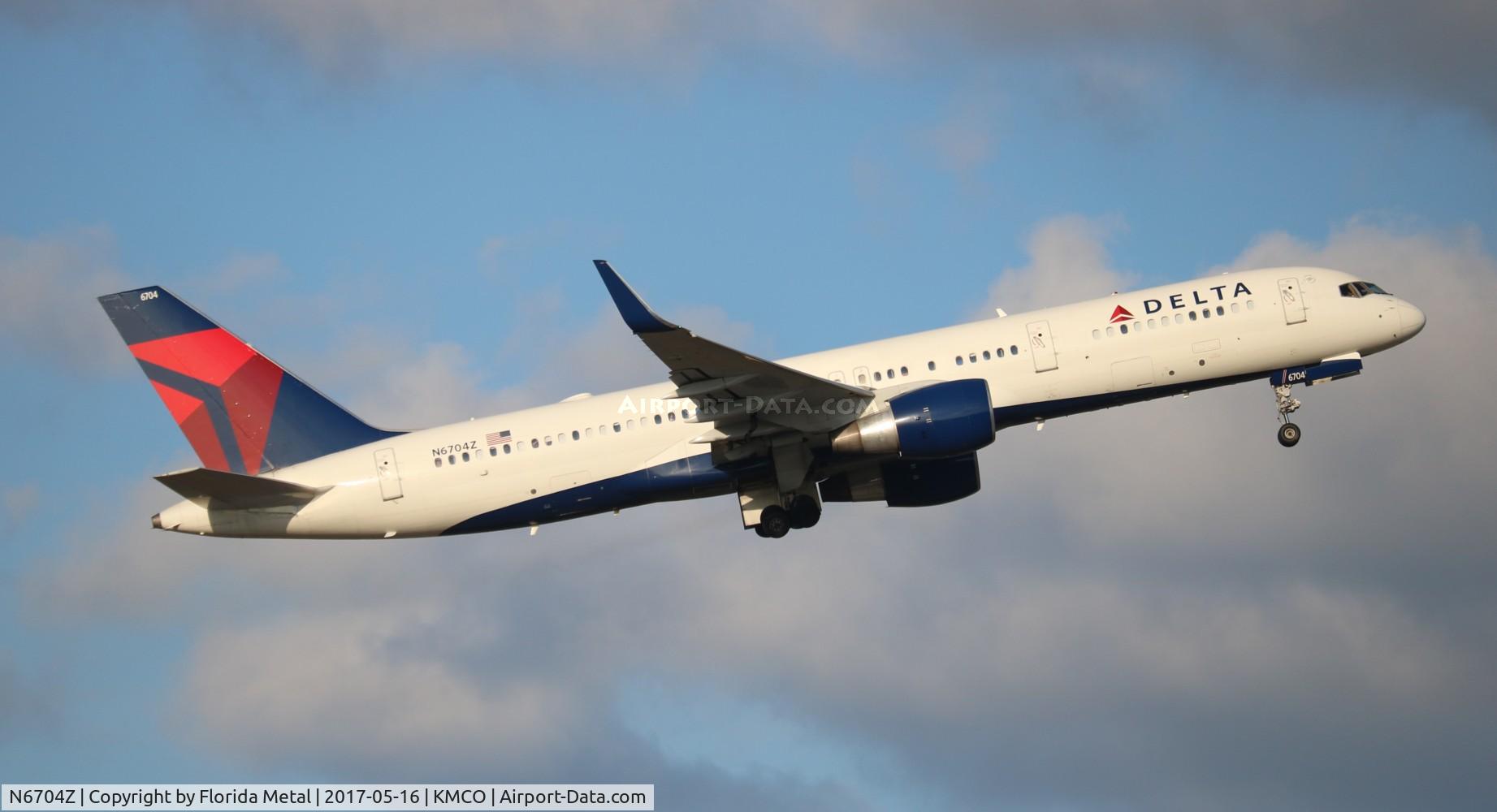 N6704Z, 2000 Boeing 757-232 C/N 30396, DAL 757-200