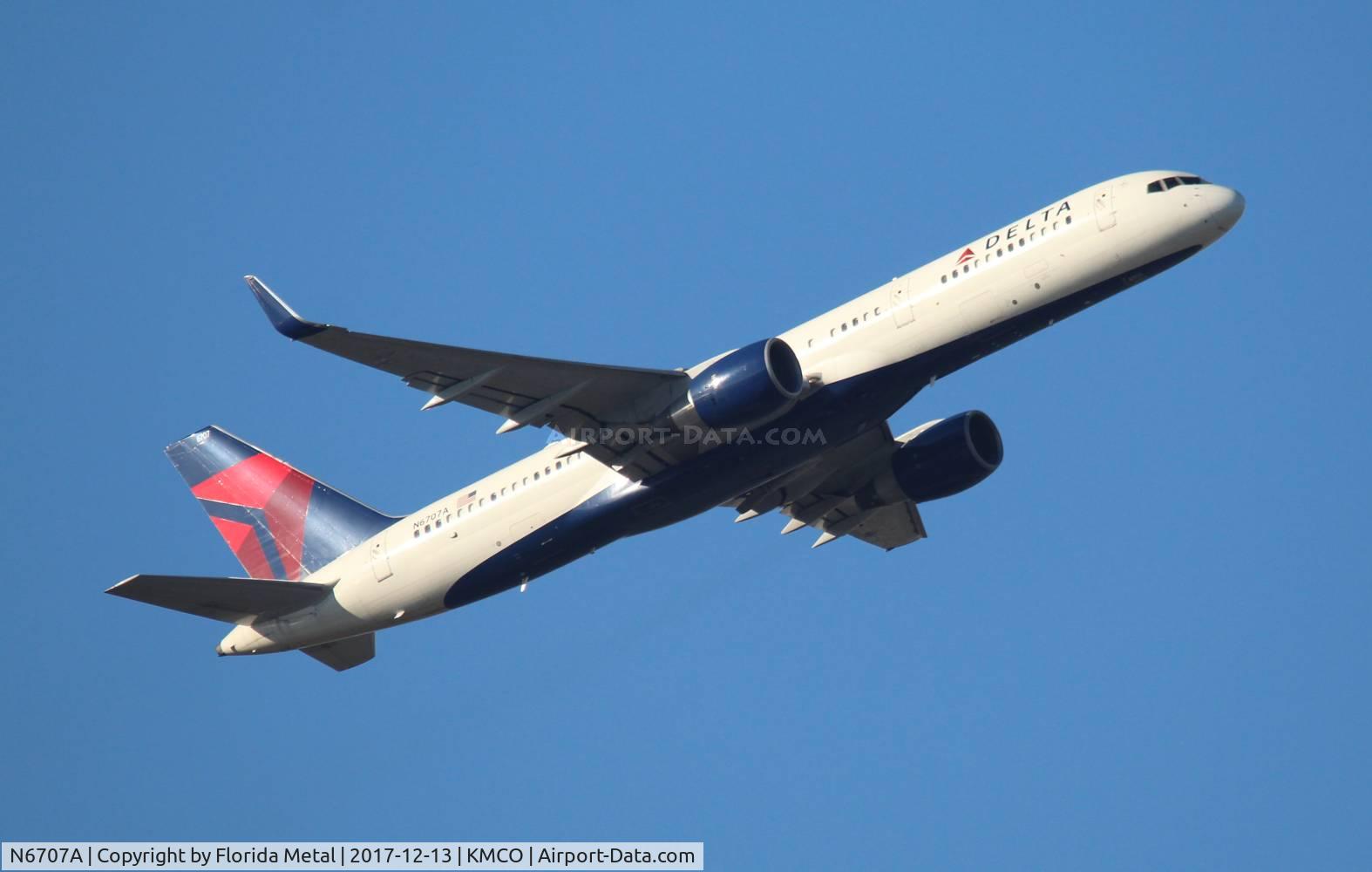 N6707A, 2000 Boeing 757-232 C/N 30395, DAL 757-200