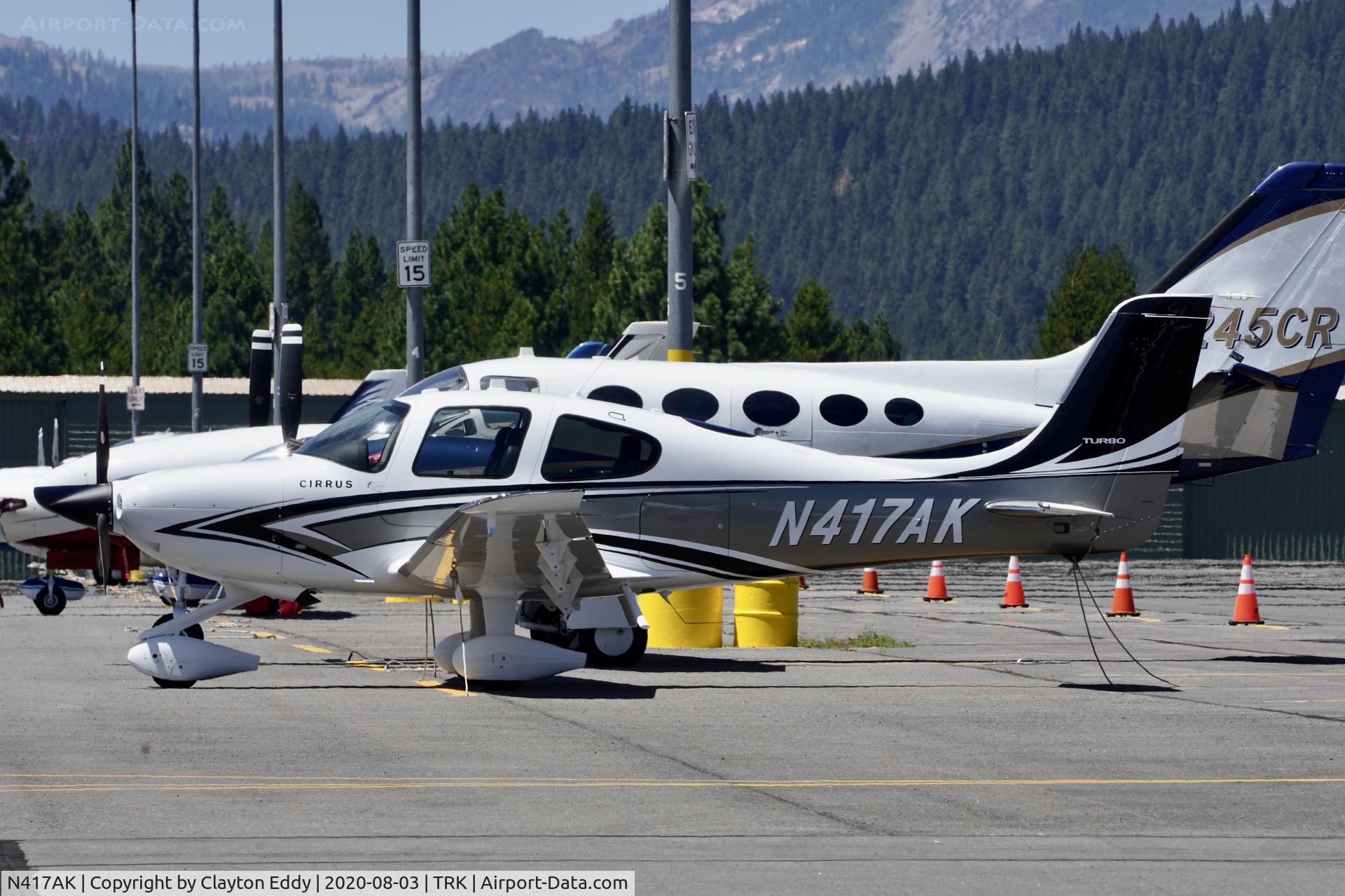 N417AK, 2017 Cirrus SR22T C/N 1625, Truckee airport California 2020.