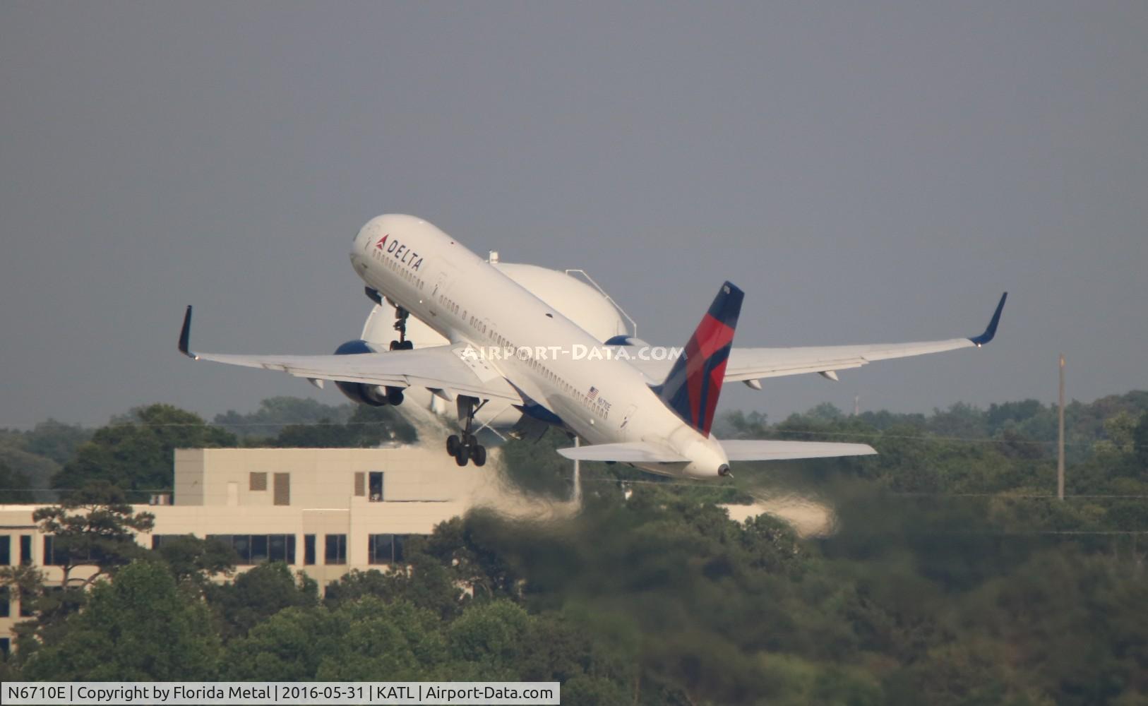 N6710E, 2000 Boeing 757-232 C/N 30482, DAL 757-200