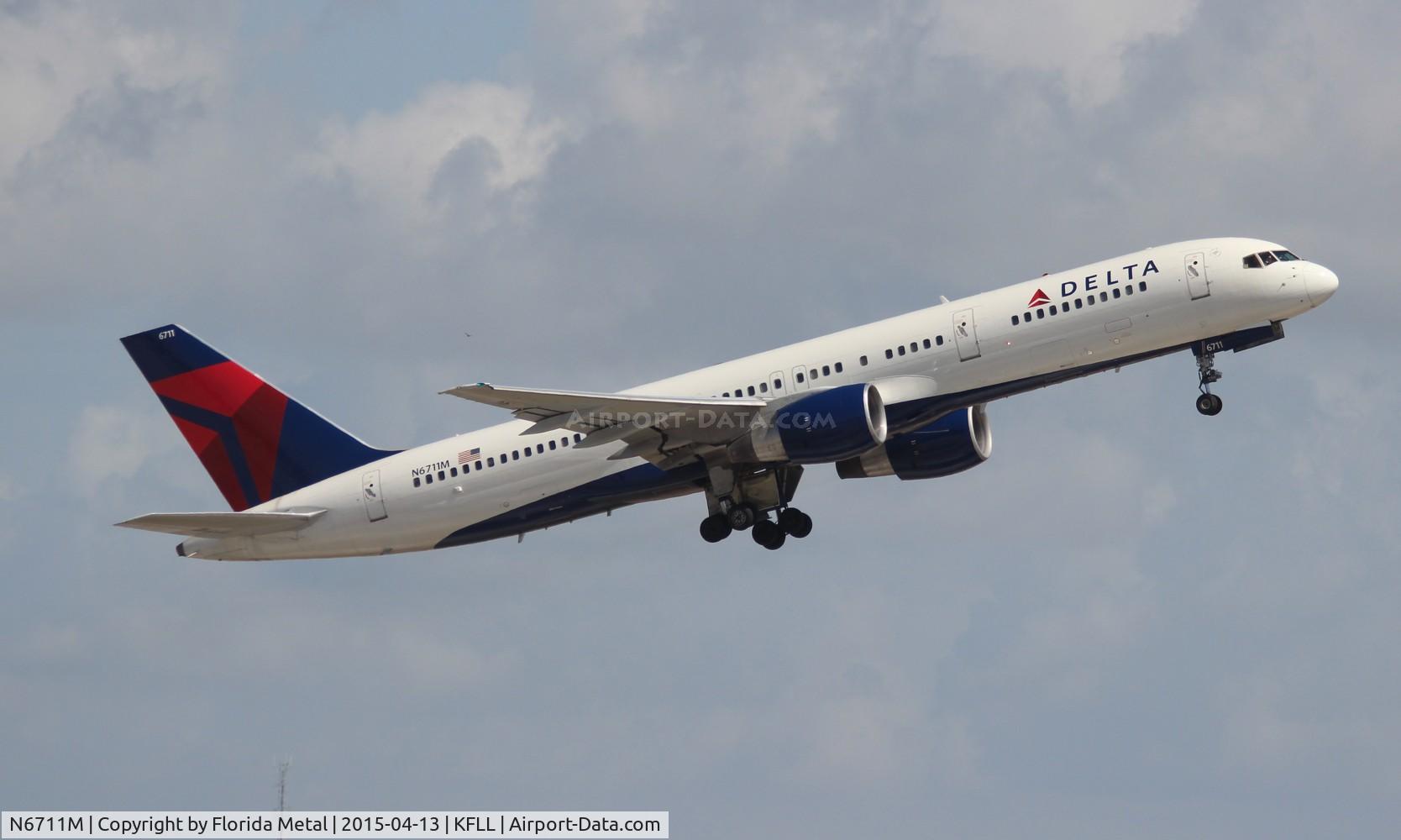N6711M, 2000 Boeing 757-232 C/N 30483, DAL 757-200