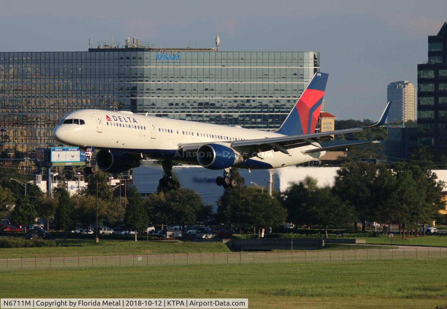 N6711M, 2000 Boeing 757-232 C/N 30483, DAL 757-200