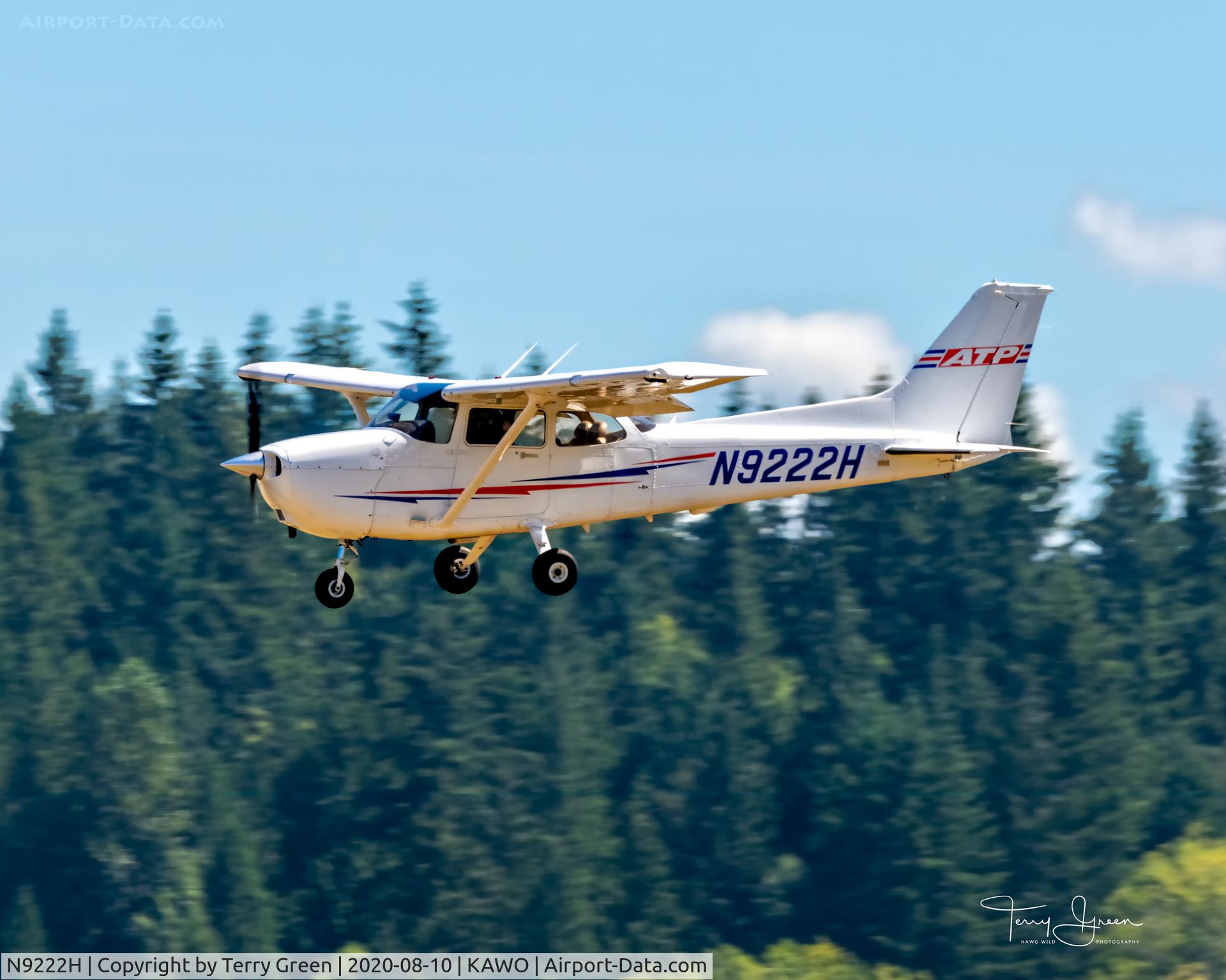 N9222H, 1977 Cessna 185 Skywagon C/N 18503423, KAWO