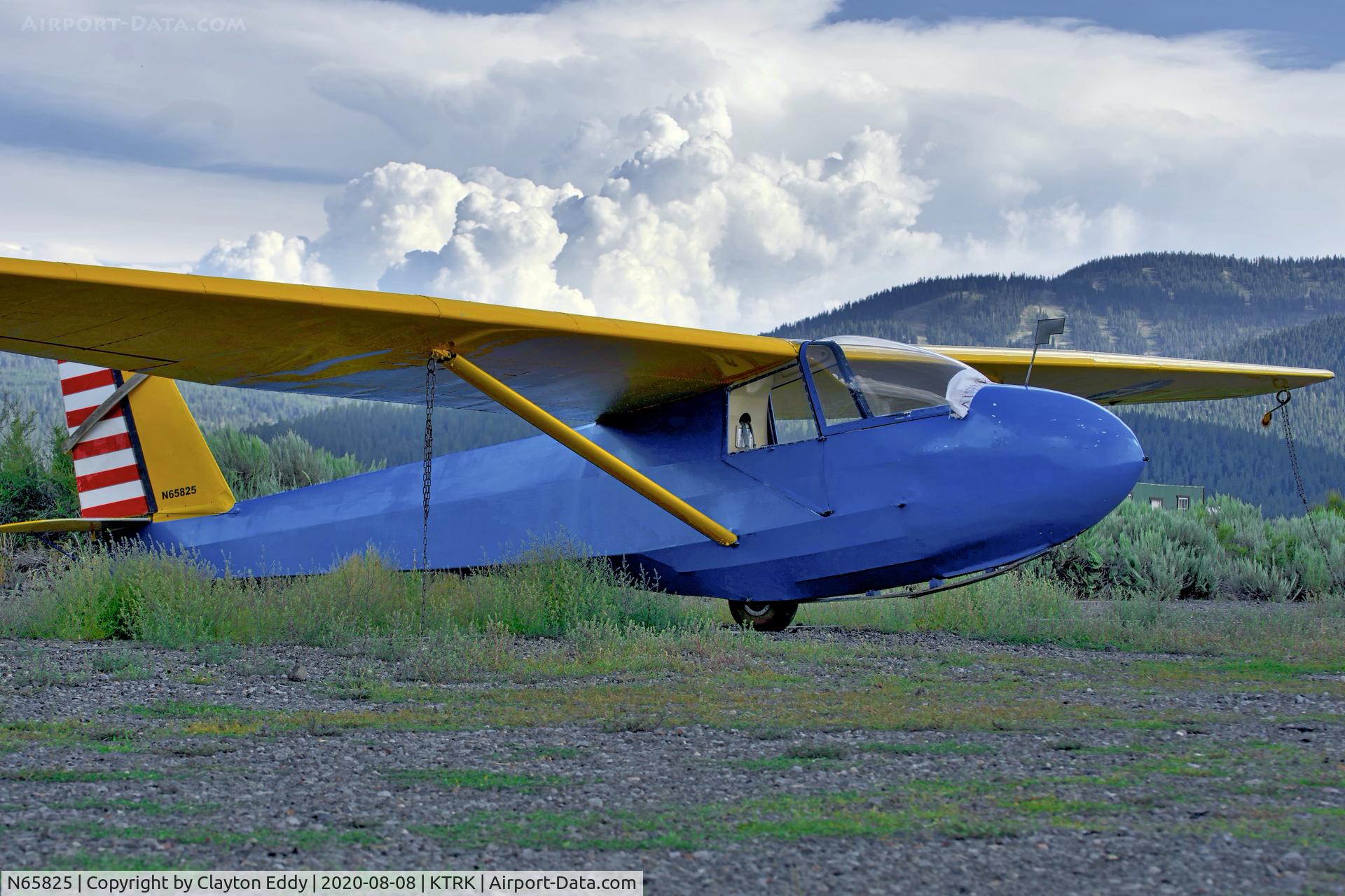 N65825, 1973 Schweizer SGS 2-33A C/N 305, Truckee airport California 2020.