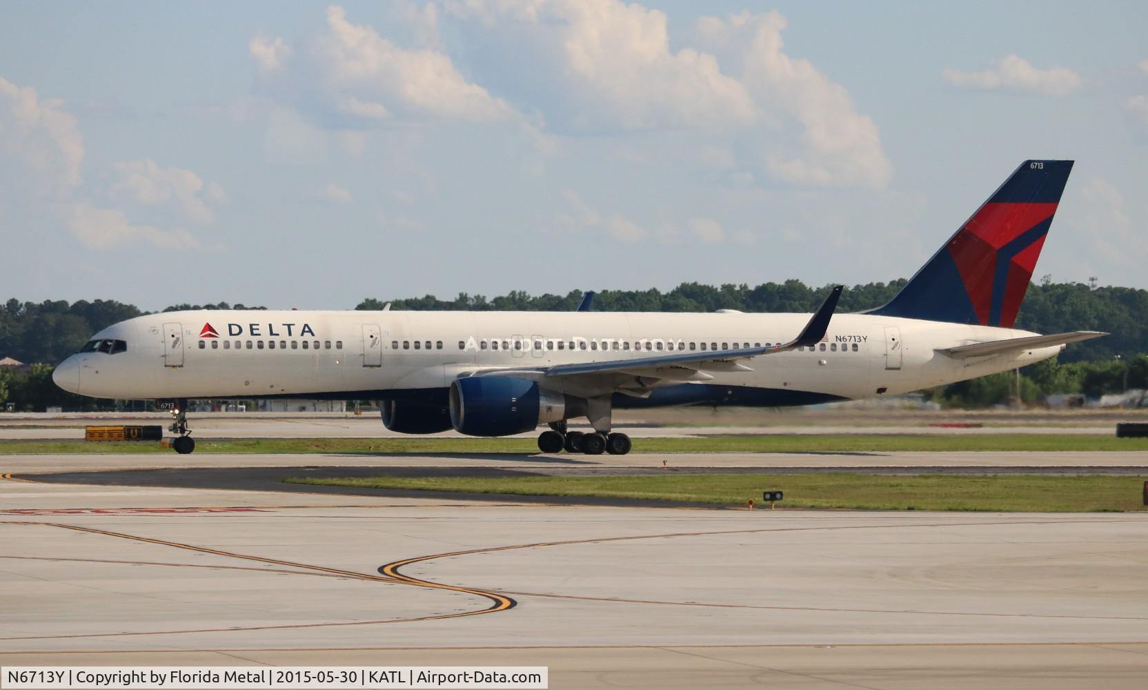 N6713Y, 2000 Boeing 757-232 C/N 30777, DAL 757-200
