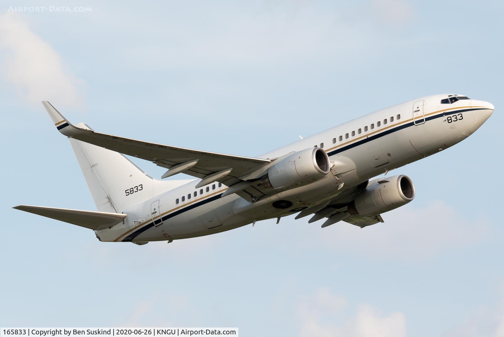 165833, 2002 Boeing C-40A (737-7AF) Clipper C/N 32597, CNV taking off from NS Norfolk.