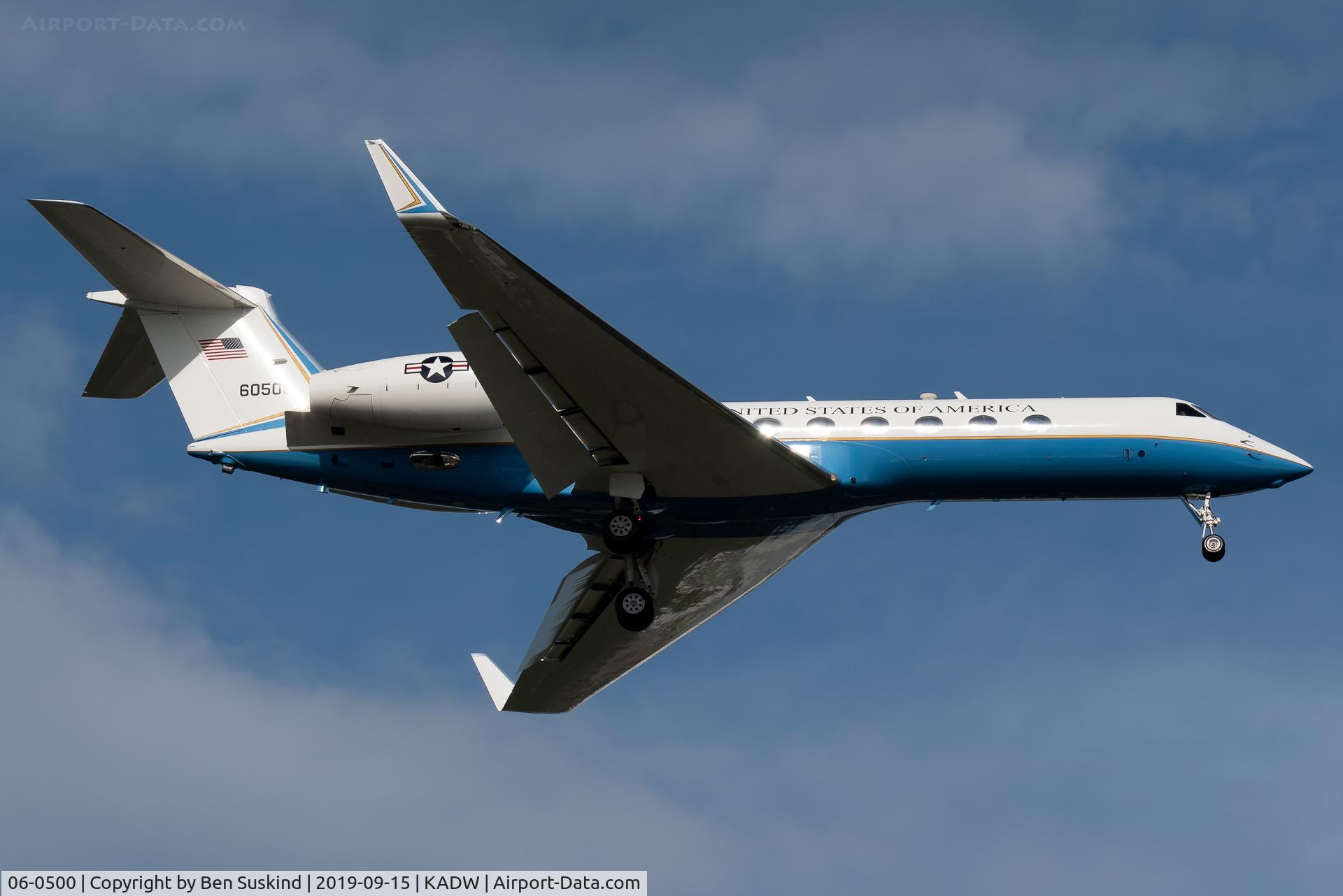 06-0500, 2007 Gulfstream C-37B (GV-SP) C/N 5152, VENUS landing at Andrews AFB.